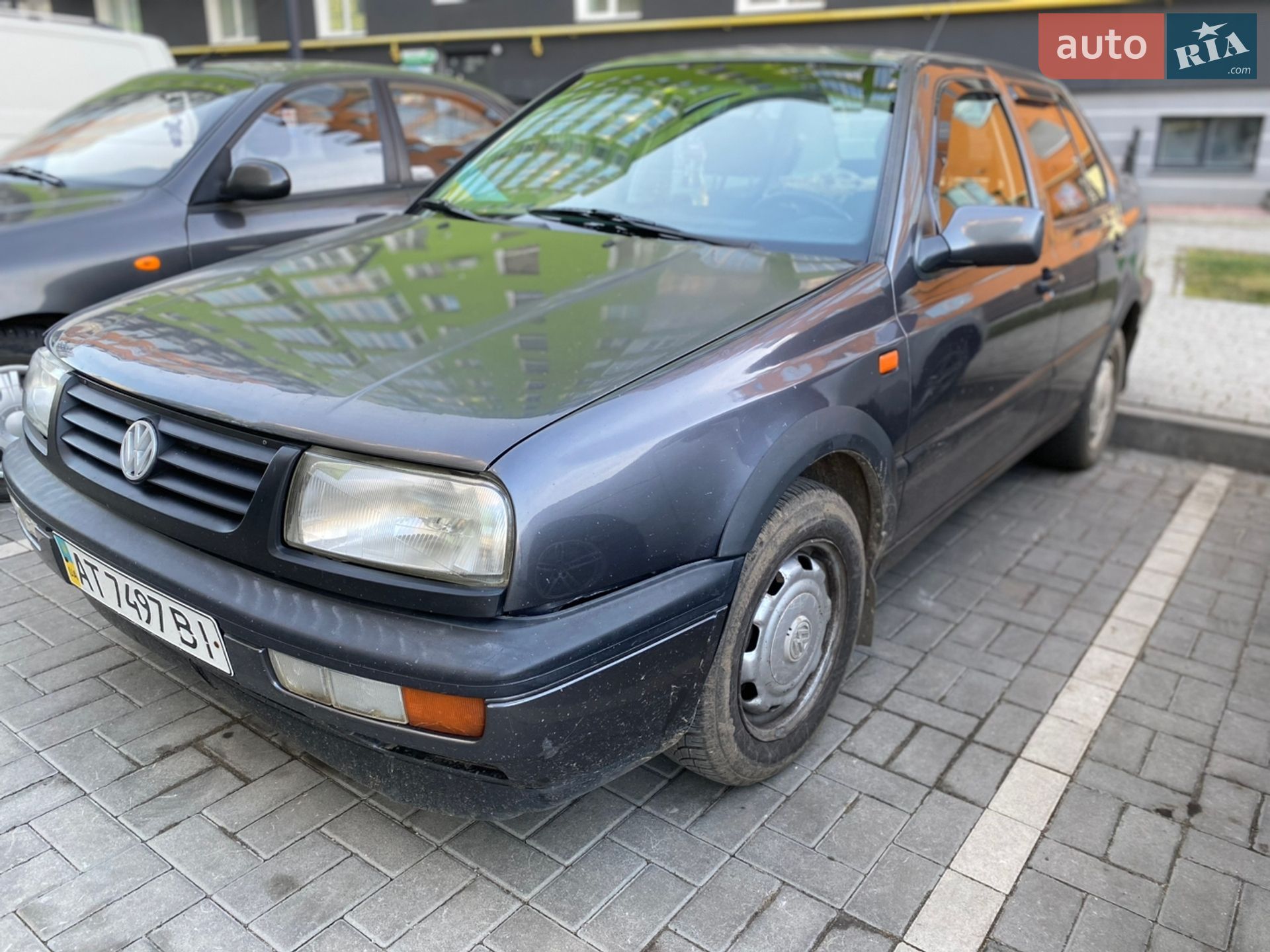 Volkswagen Vento 1993 VIN WVWZZZ1HZPW473794 фото оголошення 2 з 9