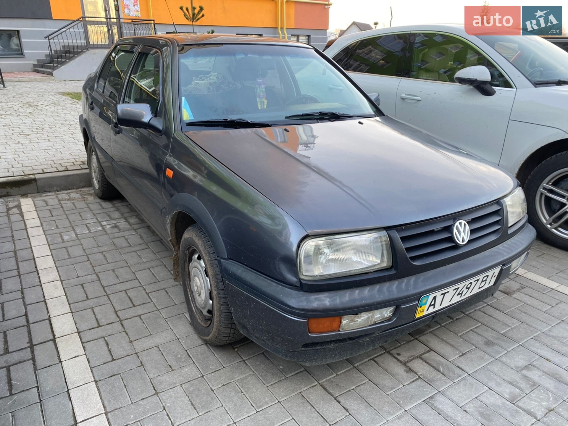 Volkswagen Vento 1993 VIN WVWZZZ1HZPW473794 фото оголошення 3 з 9