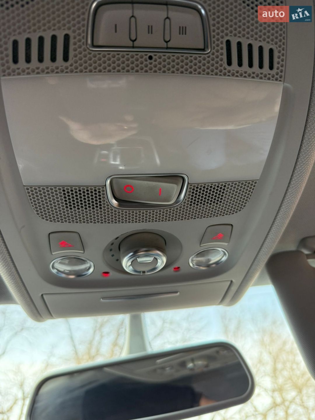 Audi A4 2015 VIN WAUBFAFL1GN004969 фото оголошення 13 з 16