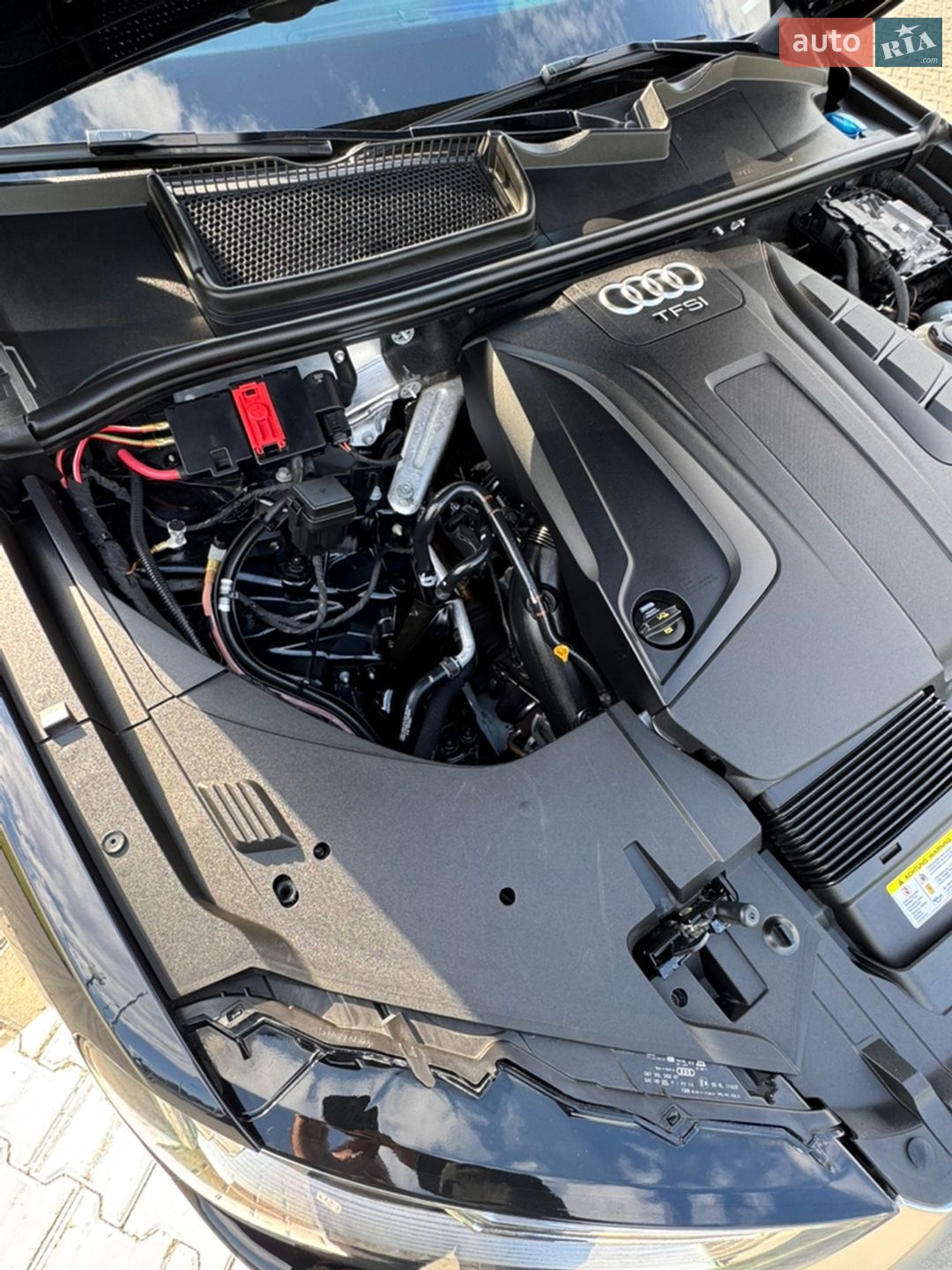 Audi Q7 2017 VIN WA1AHAF70HD050158 фото оголошення 32 з 39