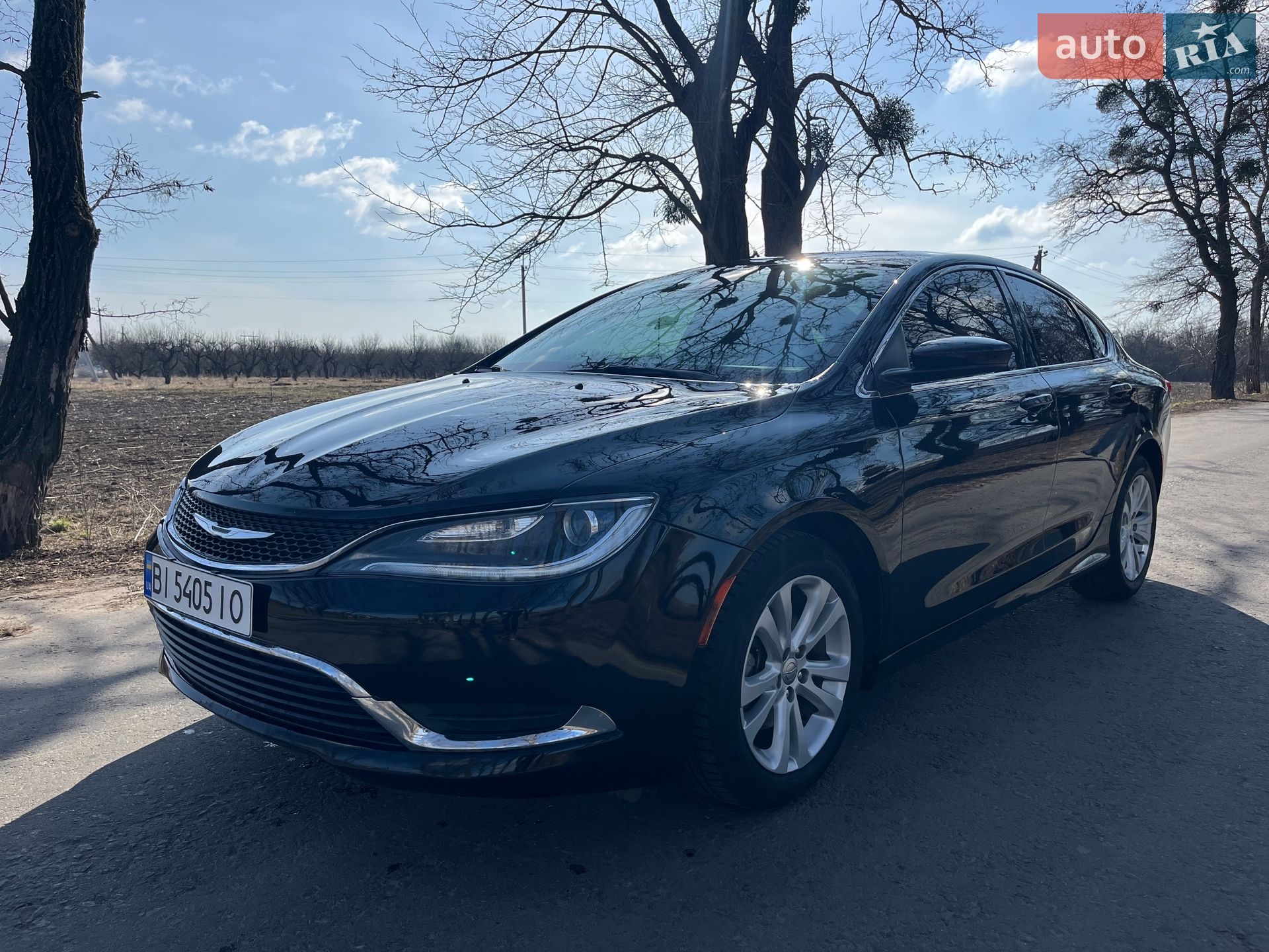 Chrysler 200 2015 VIN 1C3CCCAB3GN152670 фото оголошення 2 з 18