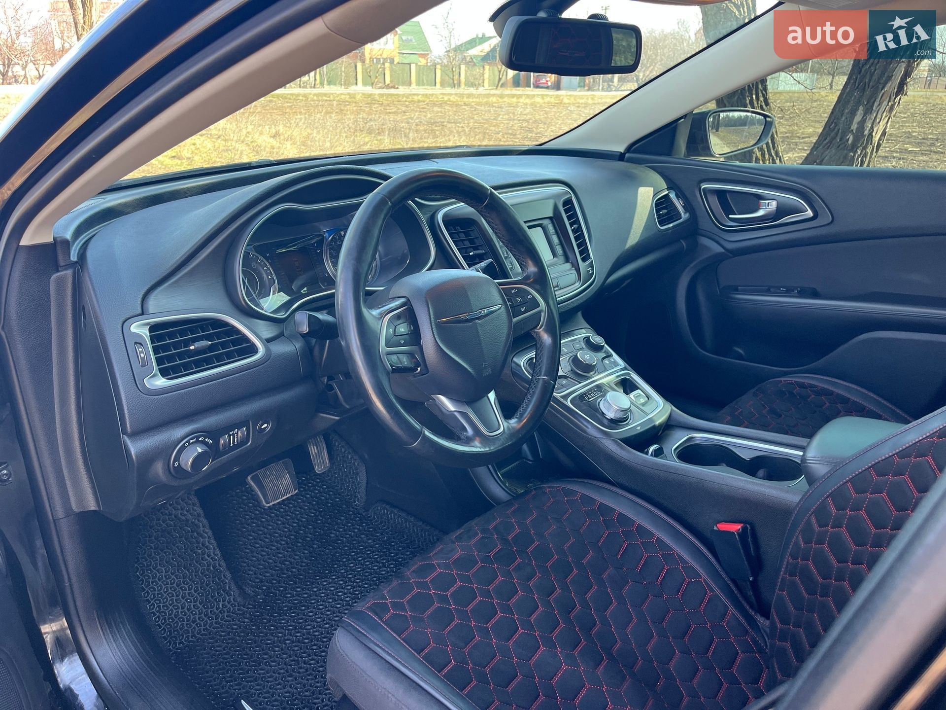 Chrysler 200 2015 VIN 1C3CCCAB3GN152670 фото оголошення 9 з 18