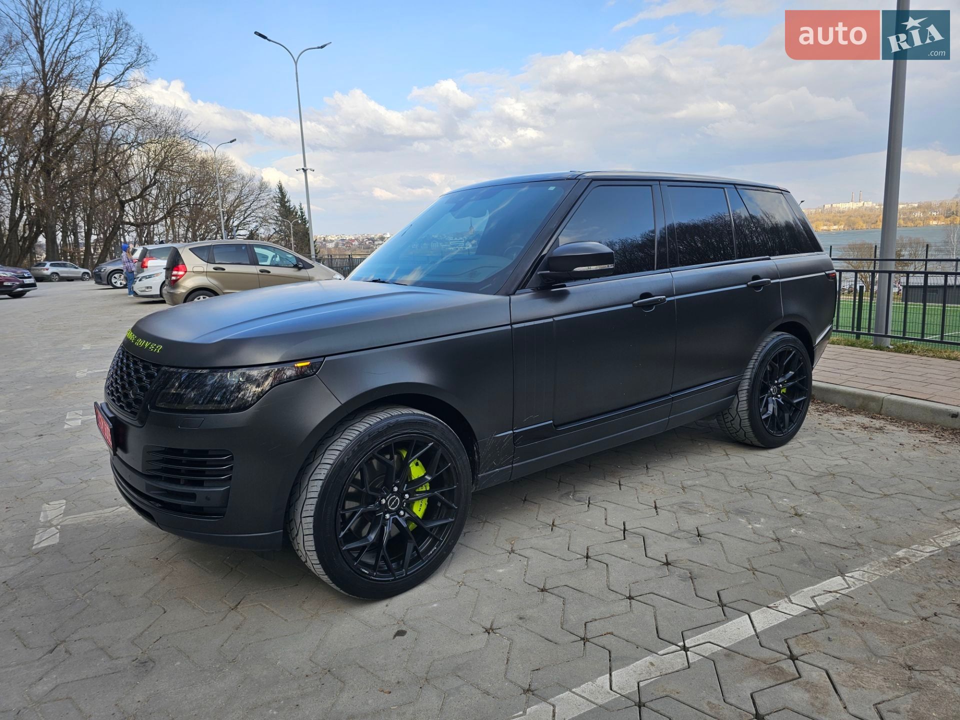Land Rover Range Rover 2018 VIN SALGS2SVXJA399422 фото оголошення 7 з 56