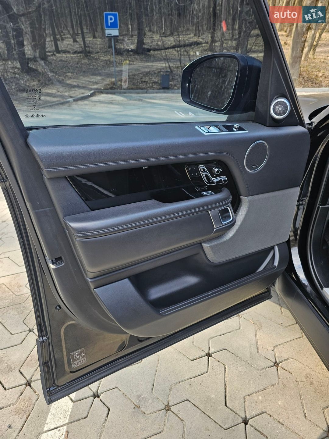 Land Rover Range Rover 2018 VIN SALGS2SVXJA399422 фото оголошення 29 з 56