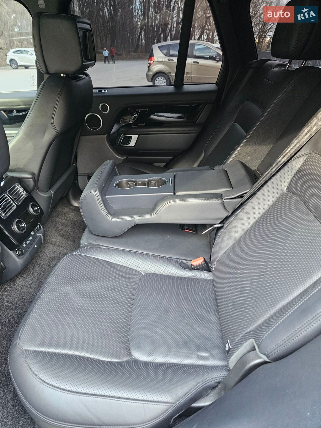 Land Rover Range Rover 2018 VIN SALGS2SVXJA399422 фото оголошення 38 з 56