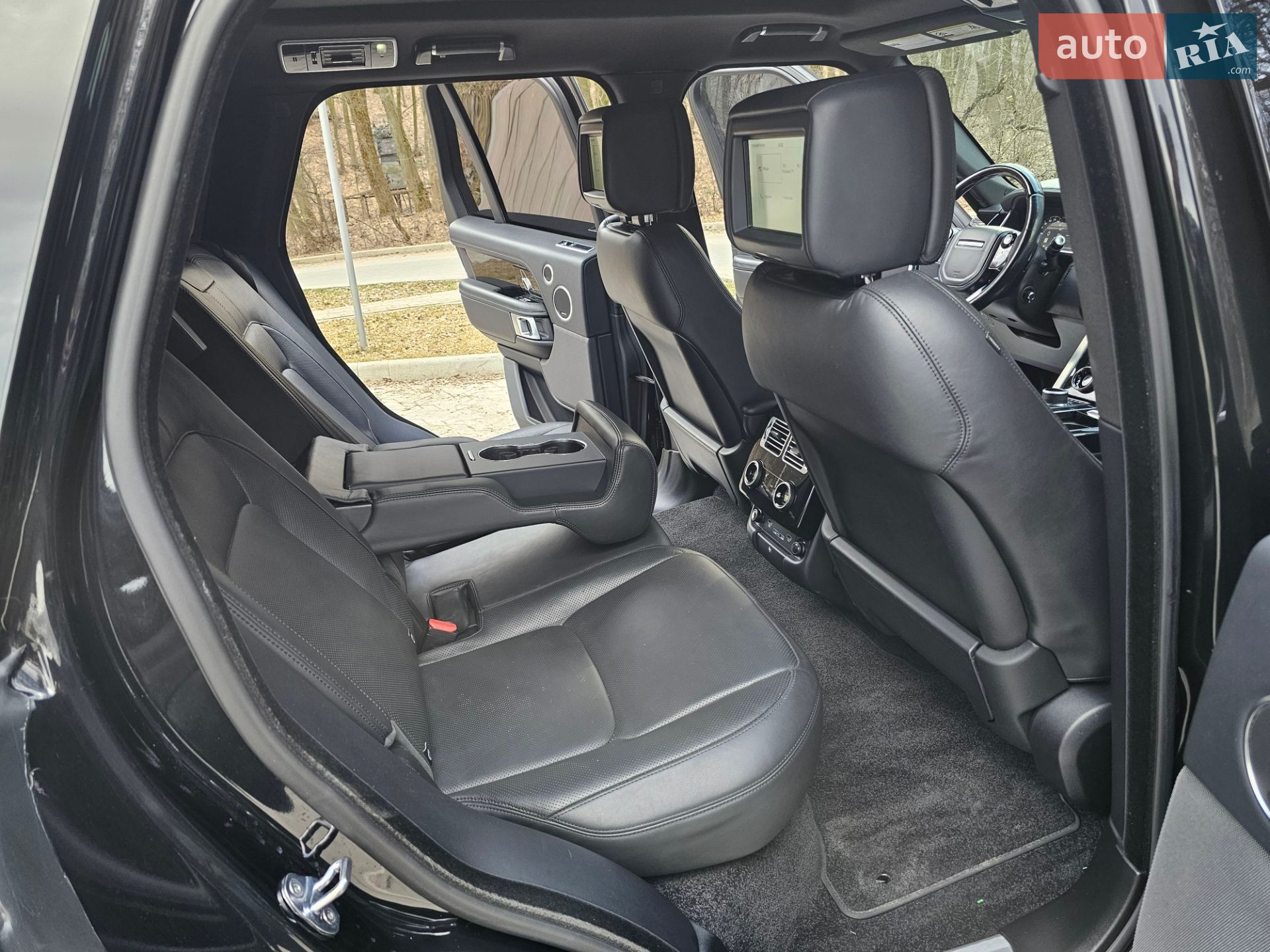 Land Rover Range Rover 2018 VIN SALGS2SVXJA399422 фото оголошення 41 з 56