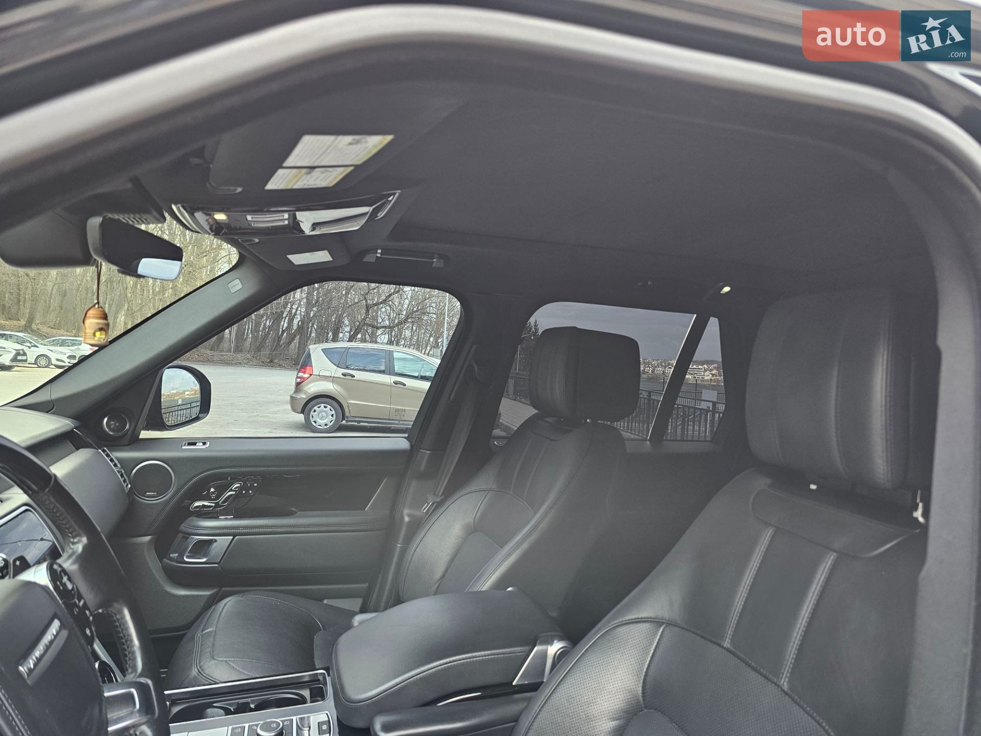 Land Rover Range Rover 2018 VIN SALGS2SVXJA399422 фото оголошення 46 з 56