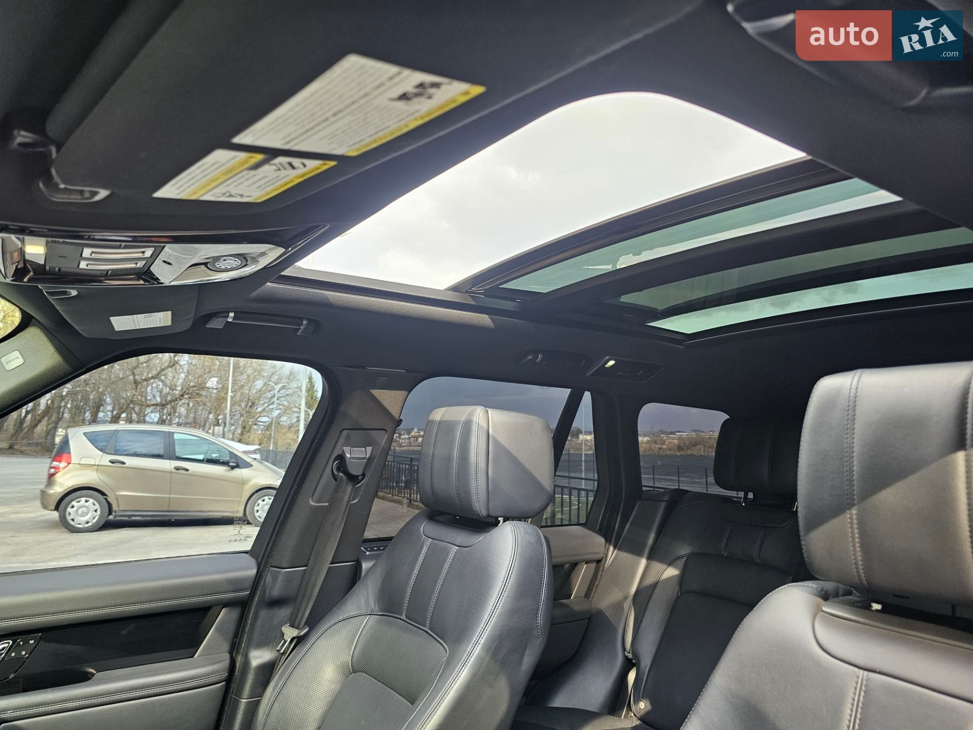 Land Rover Range Rover 2018 VIN SALGS2SVXJA399422 фото оголошення 48 з 56