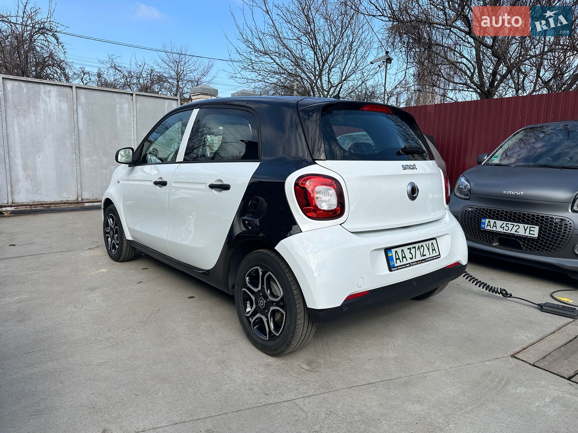 Smart Forfour 2018 VIN WME4530911Y170595 фото оголошення 2 з 18