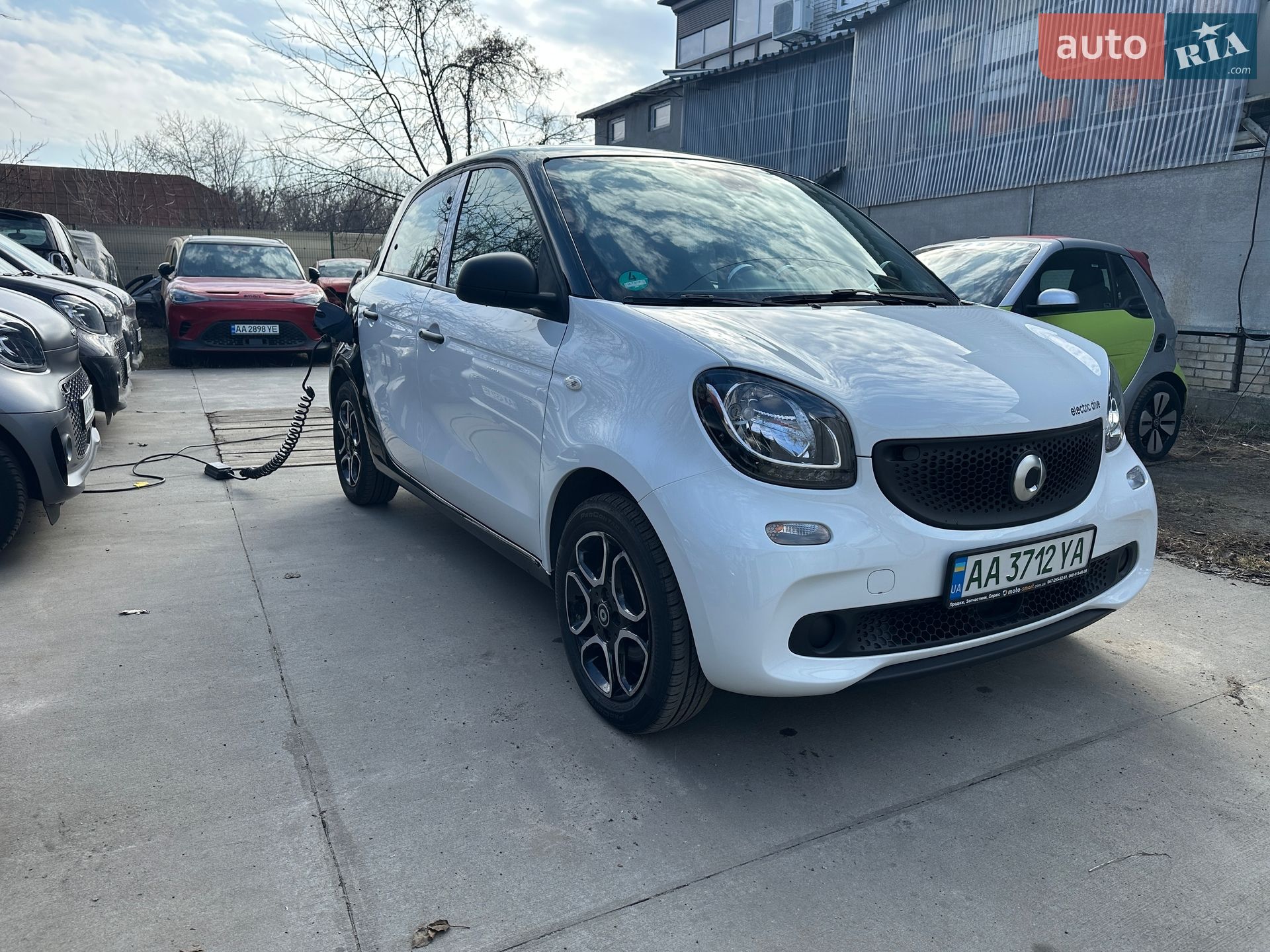 Smart Forfour 2018 VIN WME4530911Y170595 фото оголошення 5 з 18