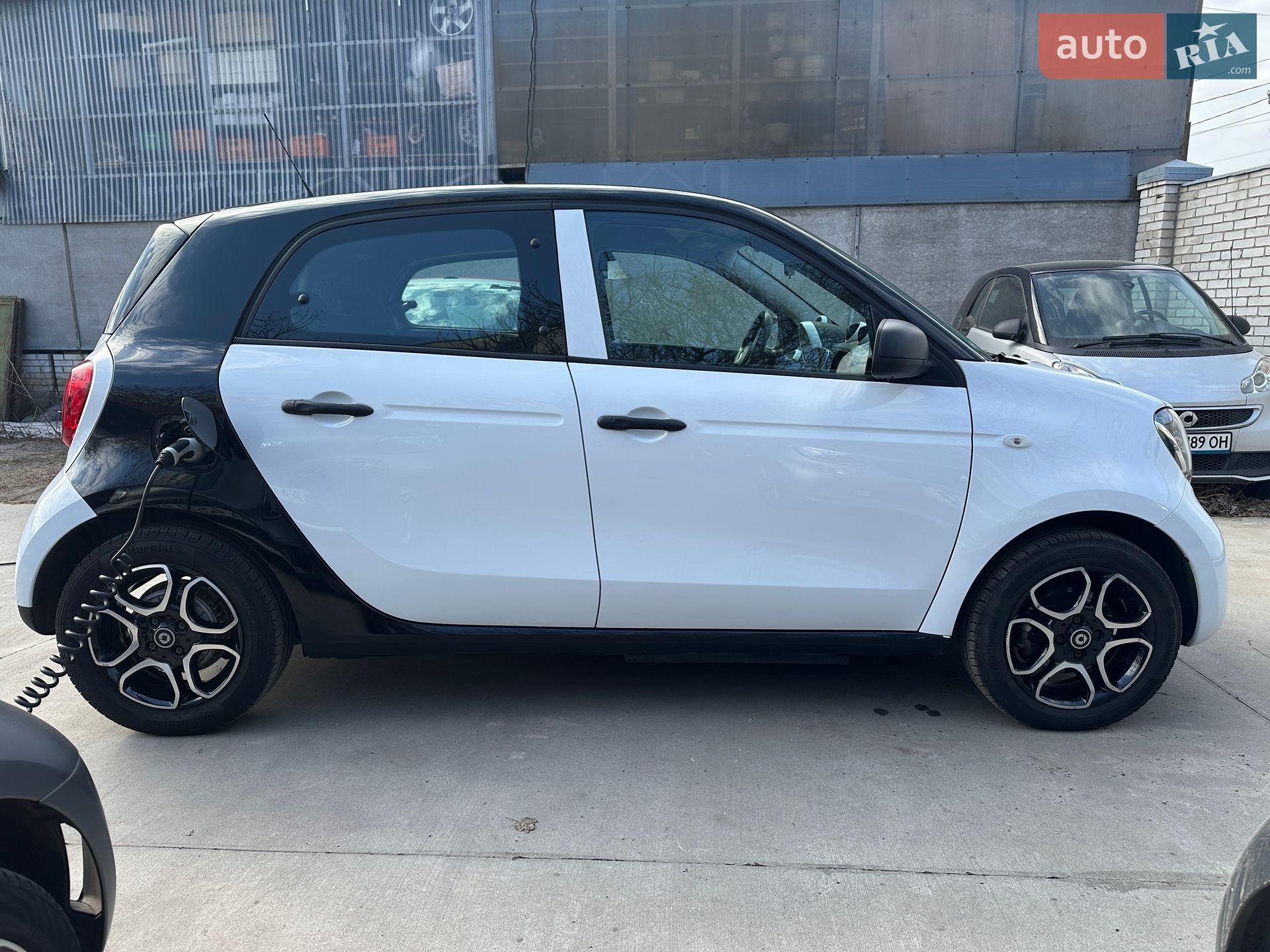 Smart Forfour 2018 VIN WME4530911Y170595 фото оголошення 6 з 18