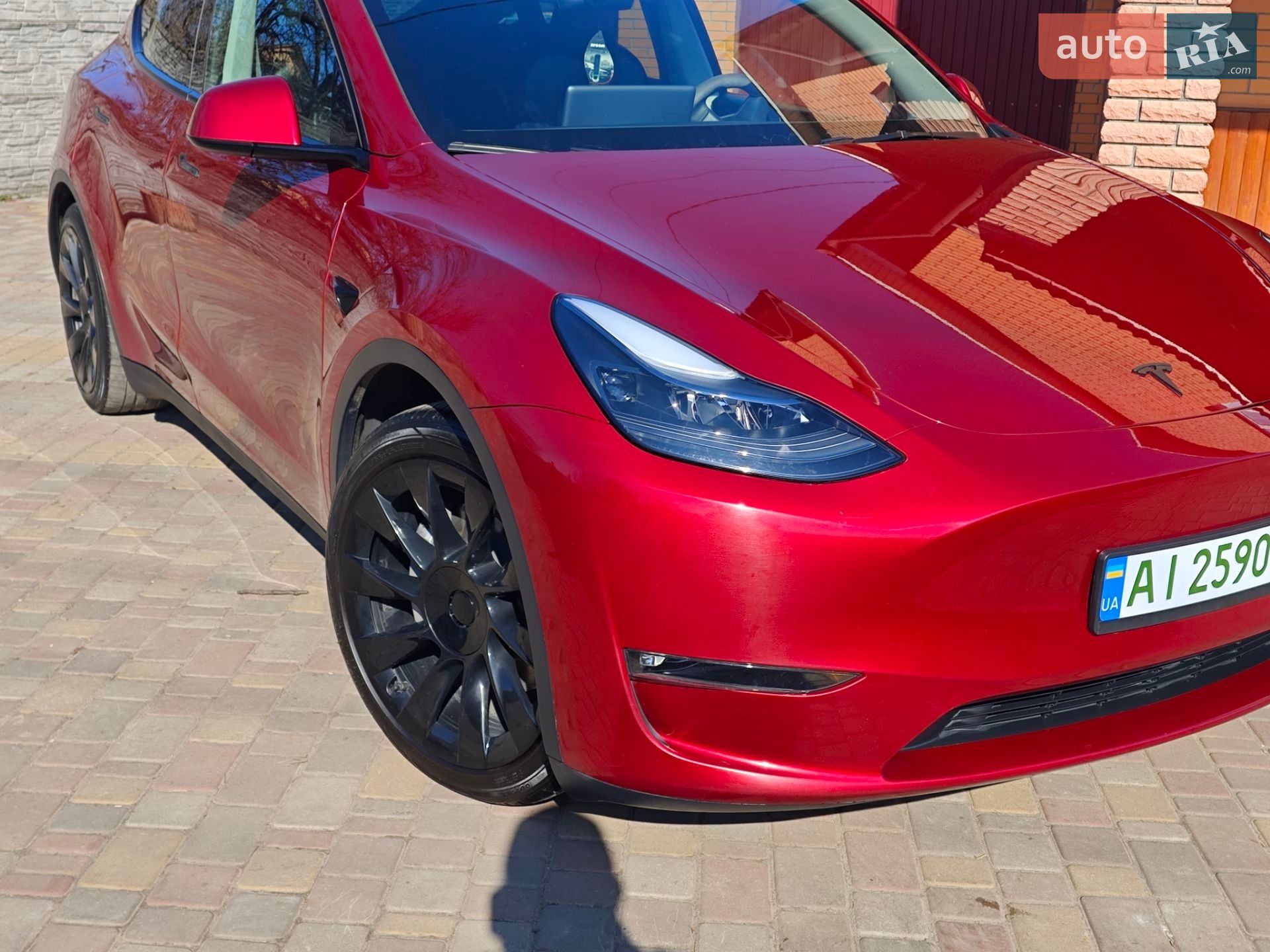 Tesla Model Y 2024 VIN 7SAYGAEEXRF056411 фото оголошення 69 з 74