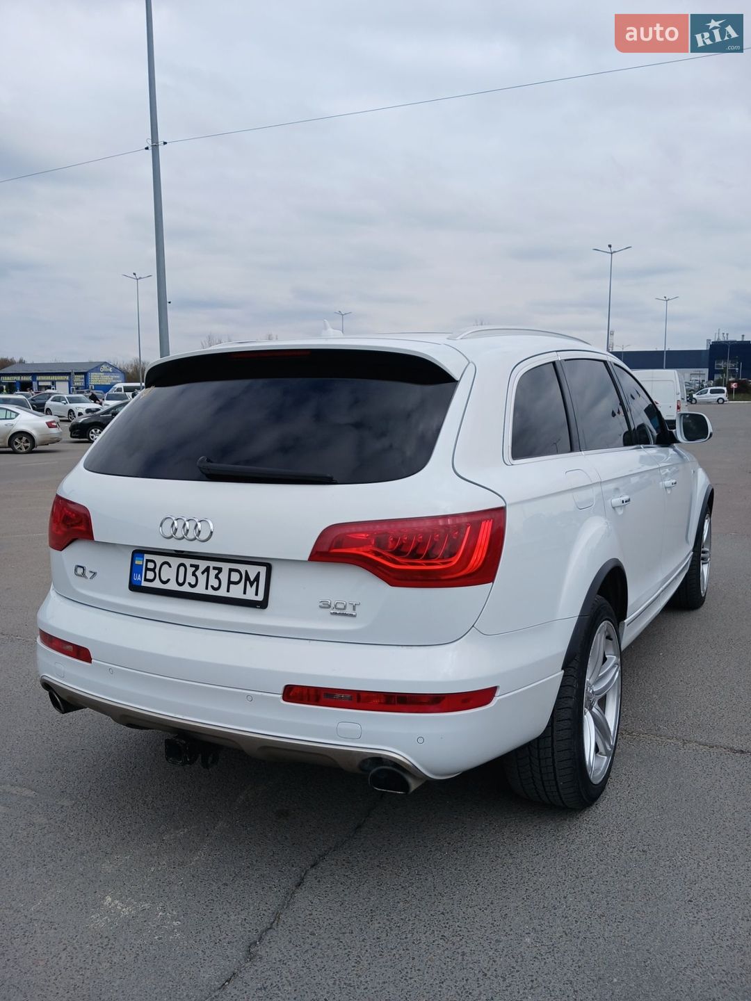 Audi Q7 2015 VIN WA1LGAFE3FD033037 фото оголошення 10 з 14