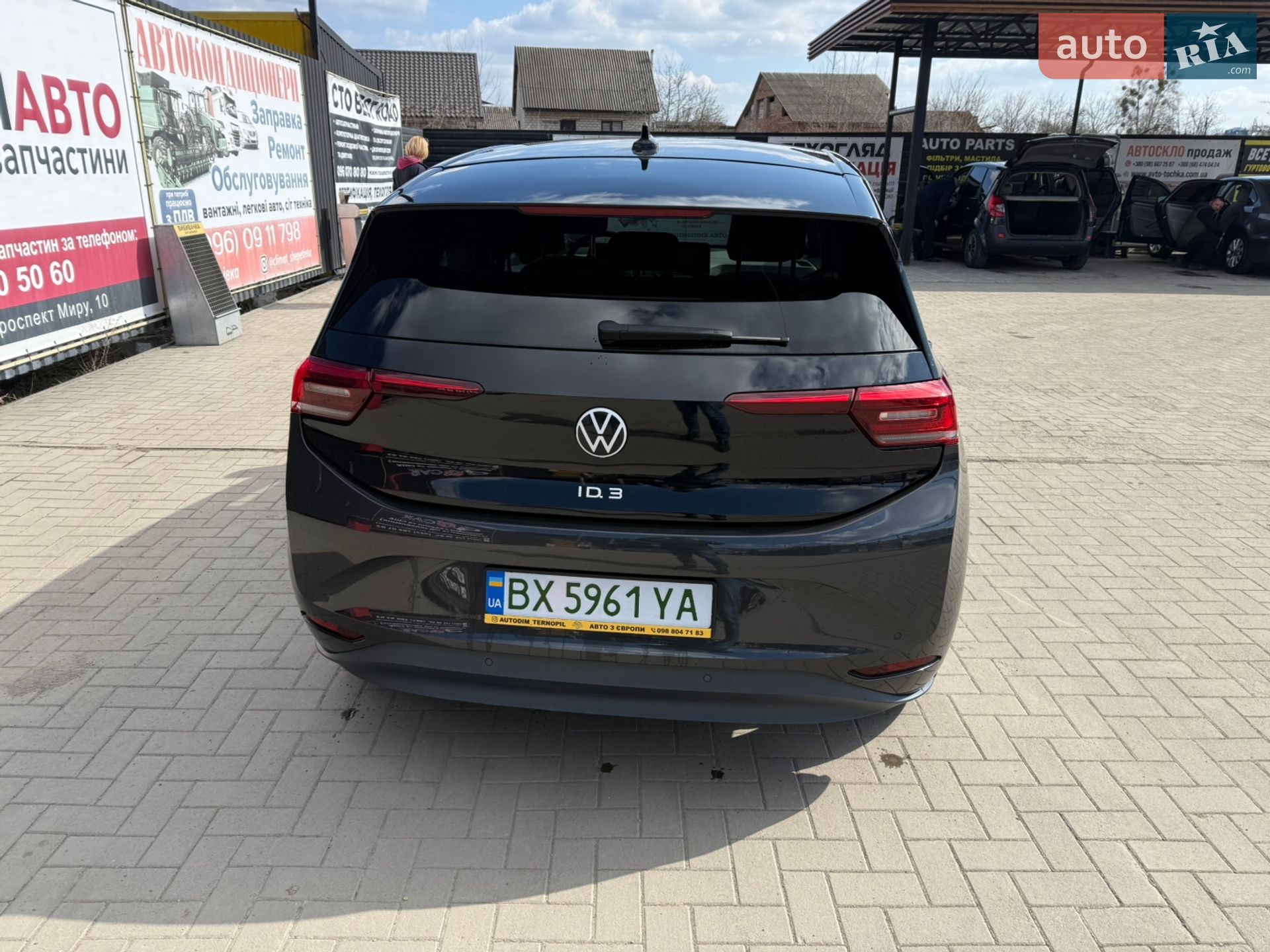 Volkswagen ID.3 2020 VIN WVWZZZE1ZLP006999 фото оголошення 4 з 6