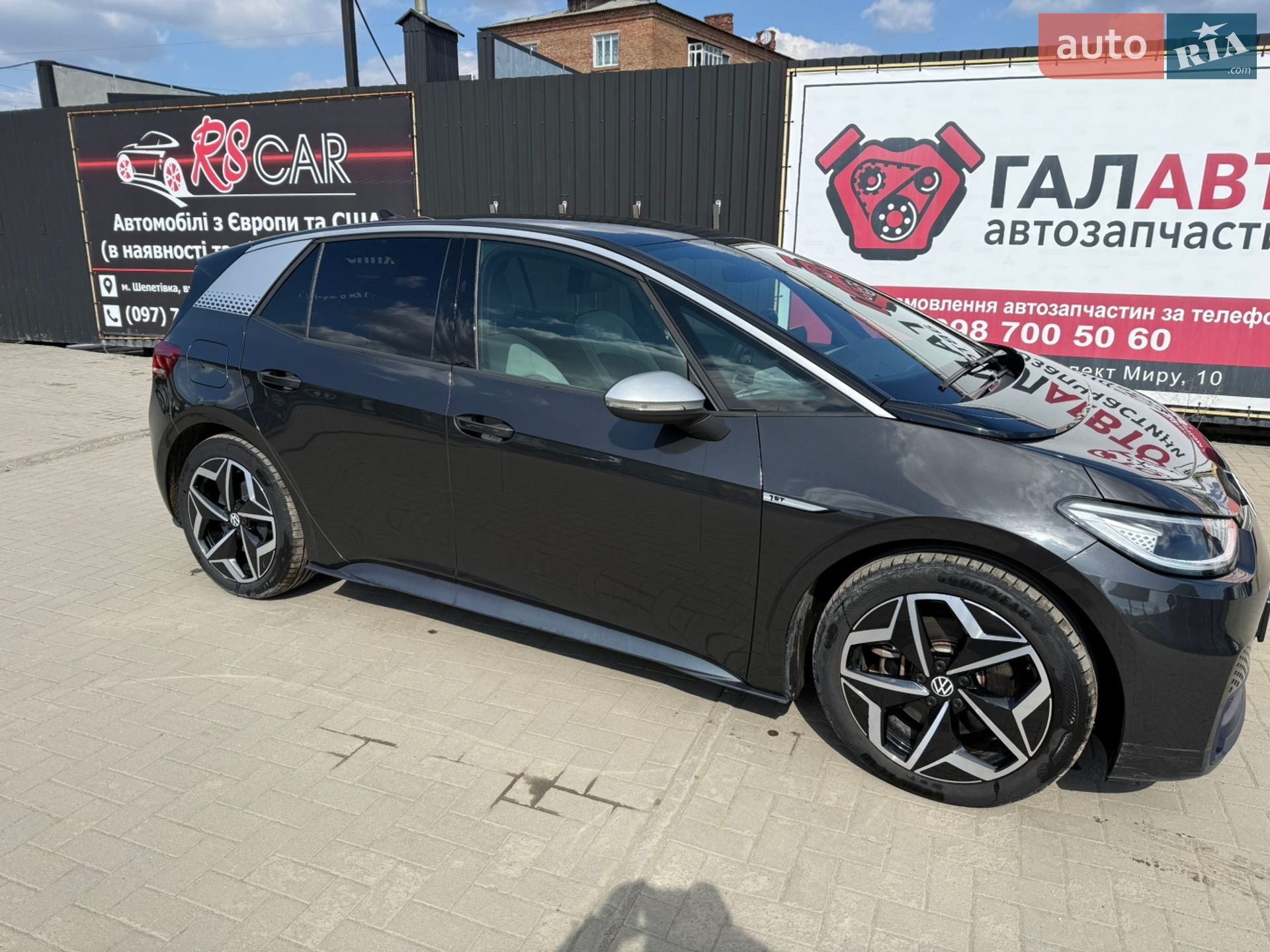 Volkswagen ID.3 2020 VIN WVWZZZE1ZLP006999 фото оголошення 5 з 6