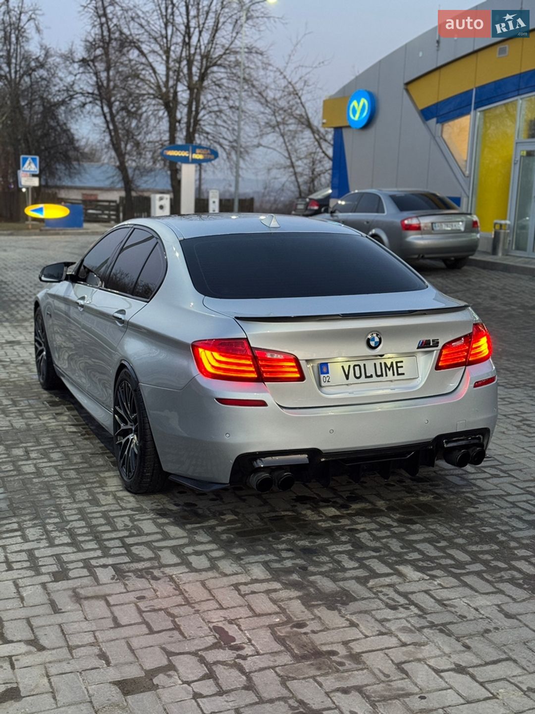 BMW 5 Series 2015 VIN WBA5B3C57GG253016 фото оголошення 4 з 16