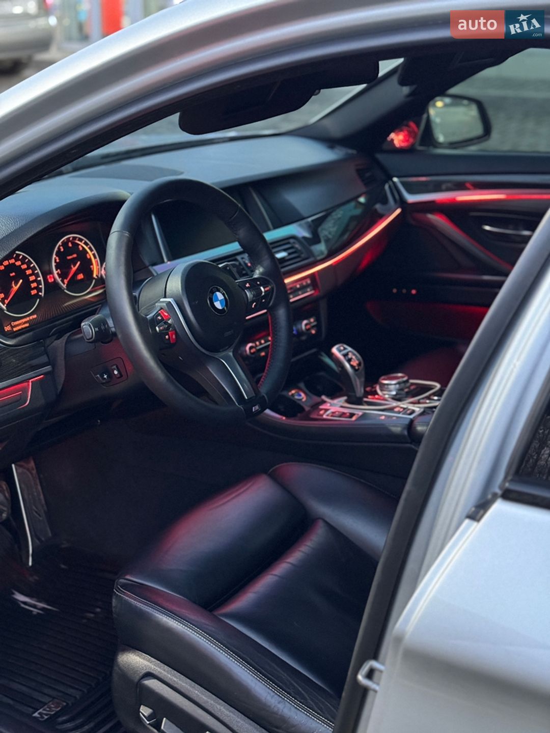 BMW 5 Series 2015 VIN WBA5B3C57GG253016 фото оголошення 10 з 16