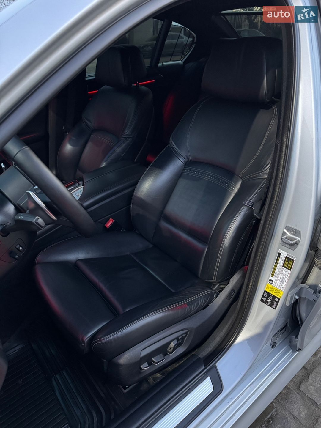 BMW 5 Series 2015 VIN WBA5B3C57GG253016 фото оголошення 14 з 16