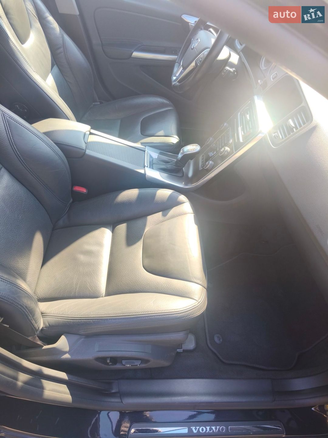 Volvo V60 2013 VIN YV1FW88A0D1139970 фото оголошення 17 з 36