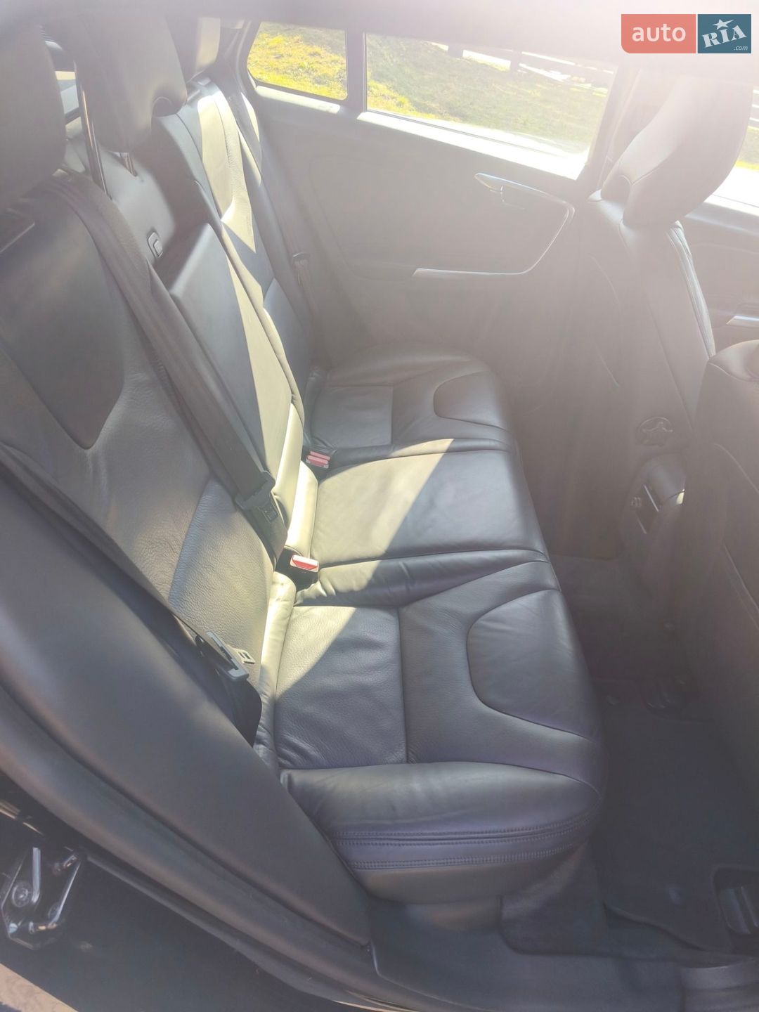 Volvo V60 2013 VIN YV1FW88A0D1139970 фото оголошення 22 з 36