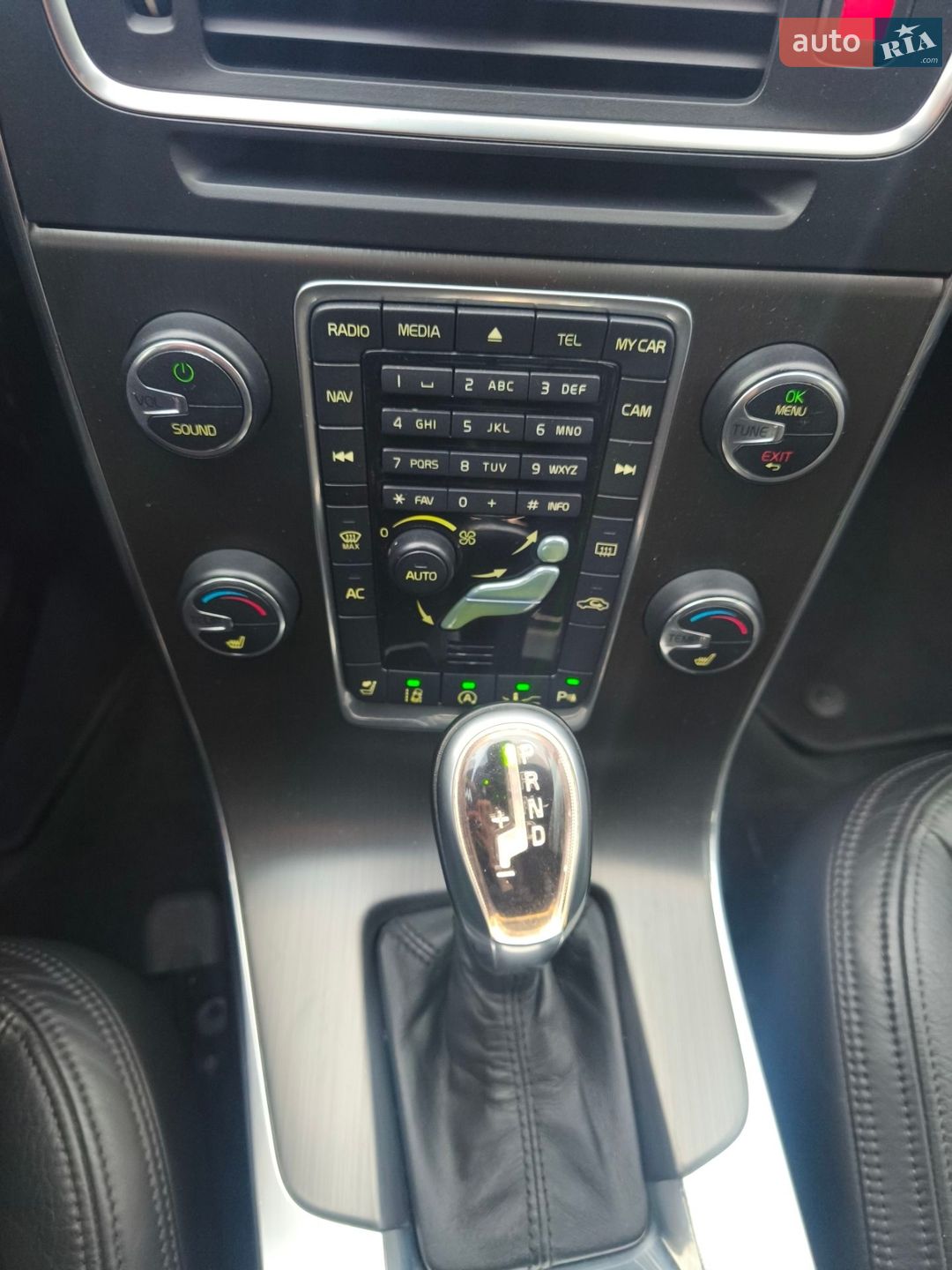 Volvo V60 2013 VIN YV1FW88A0D1139970 фото оголошення 24 з 36