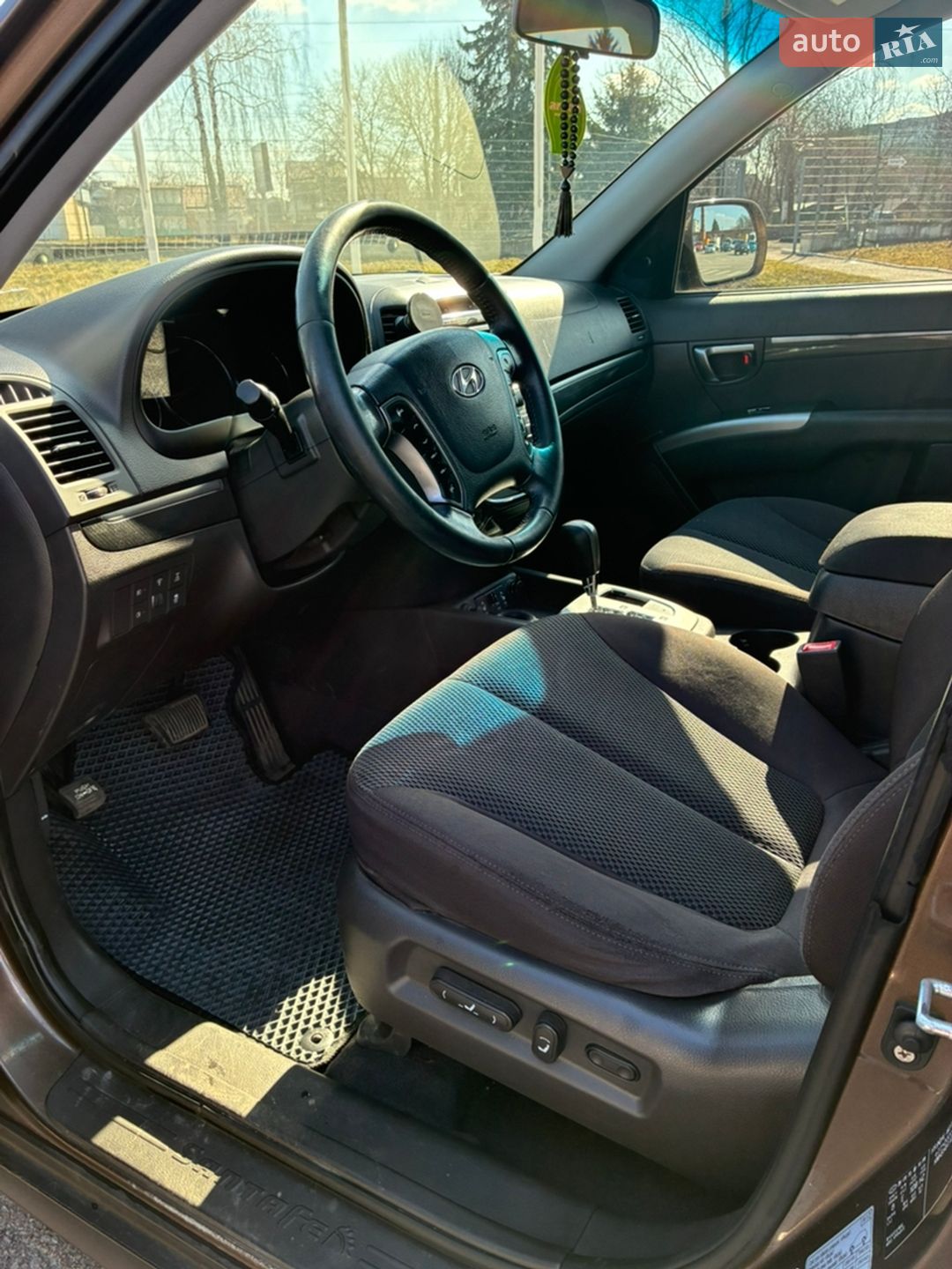 Hyundai Santa FE 2010 VIN KMHSH81XDBU693929 фото оголошення 15 з 31