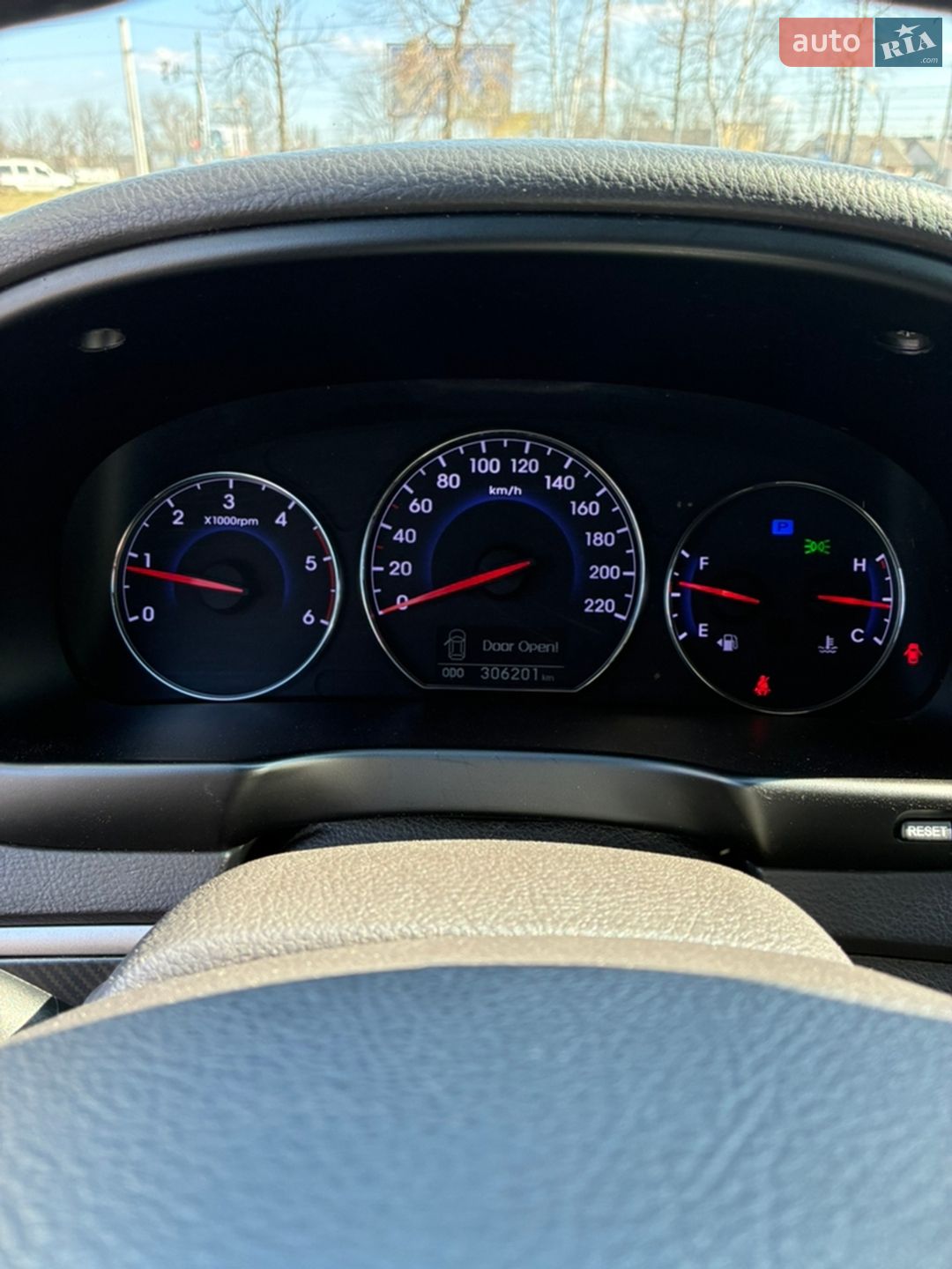 Hyundai Santa FE 2010 VIN KMHSH81XDBU693929 фото оголошення 18 з 31