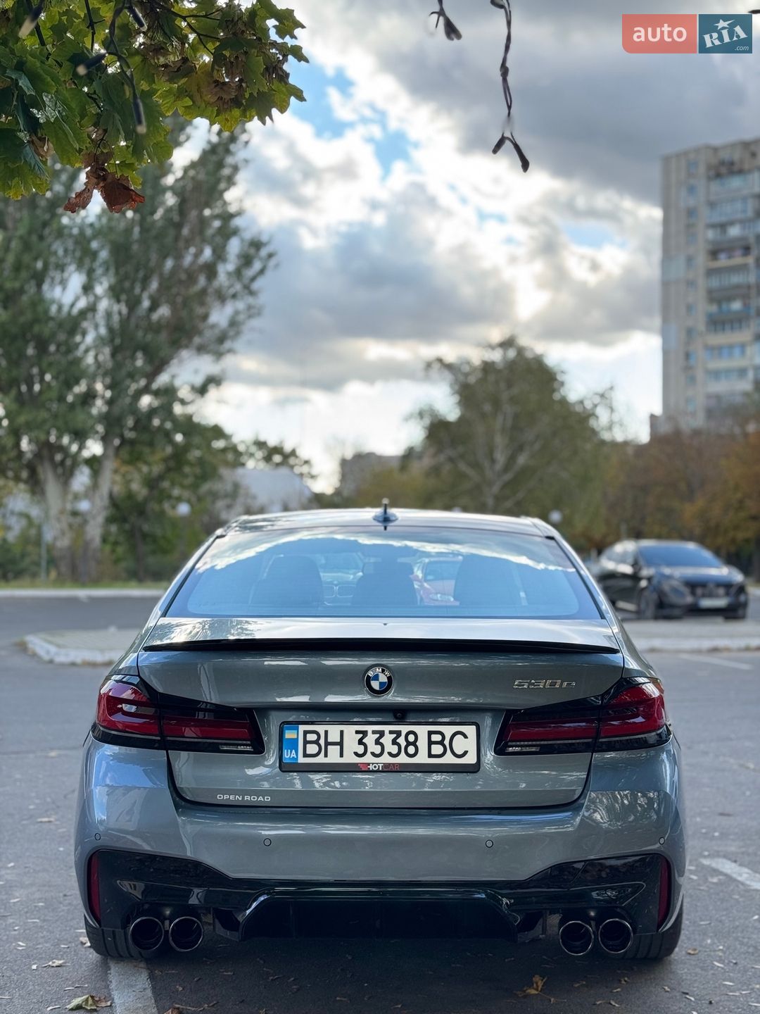 BMW 5 Series 2018 VIN WBAJB1C56KB375312 фото оголошення 3 з 14