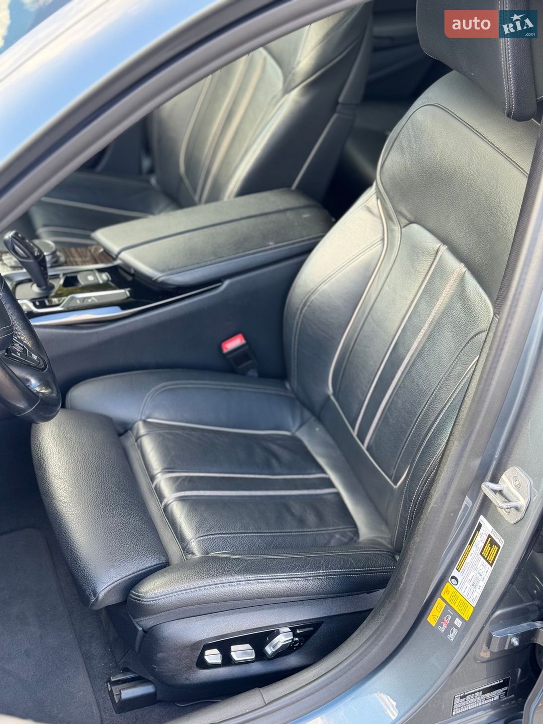 BMW 5 Series 2018 VIN WBAJB1C56KB375312 фото оголошення 14 з 14