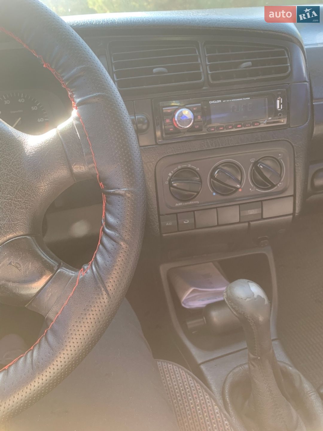 Volkswagen Vento 1998 VIN WVWZZZ1HZWW037825 фото оголошення 6 з 9