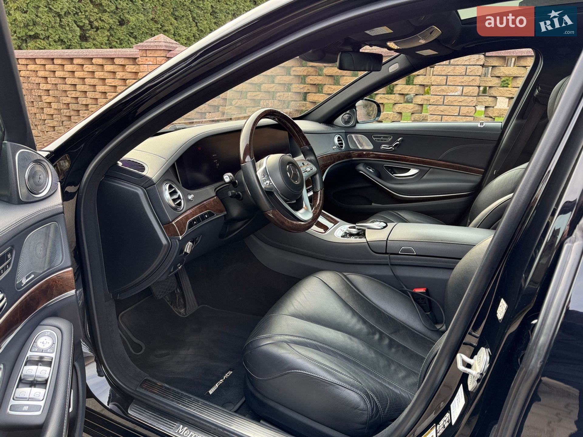 Mercedes-Benz S-Class 2017 VIN WDDUG6EB0JA373051 фото оголошення 14 з 23
