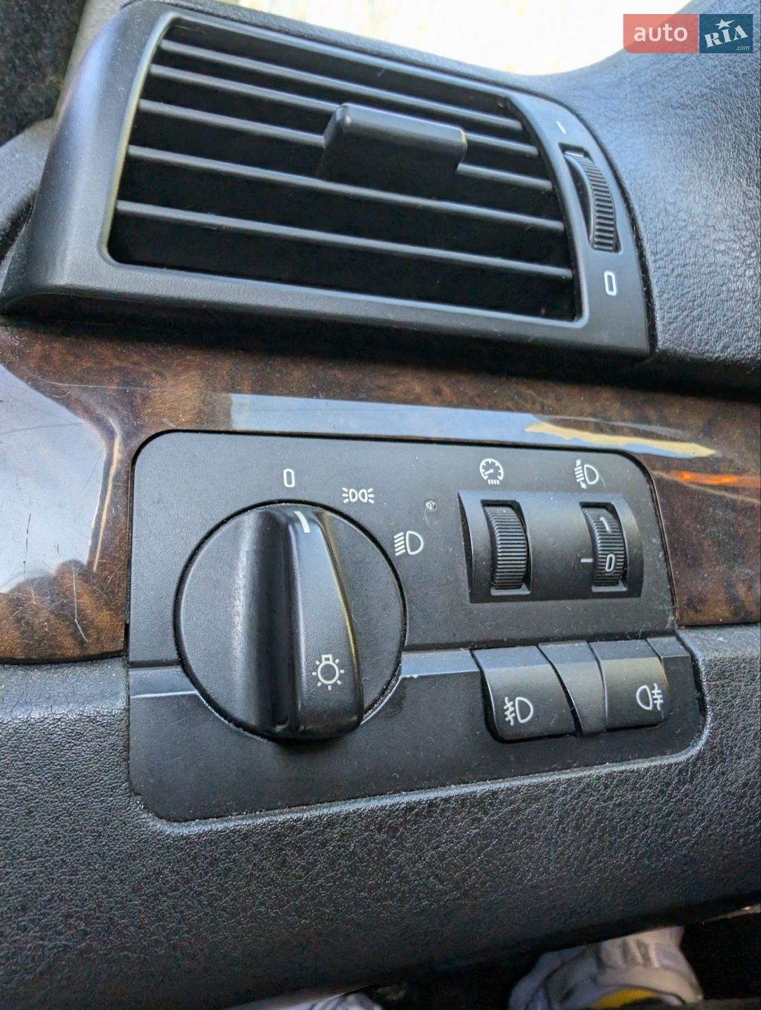 BMW 3 Series 1999 VIN WBAAL11090AX03698 фото оголошення 11 з 16