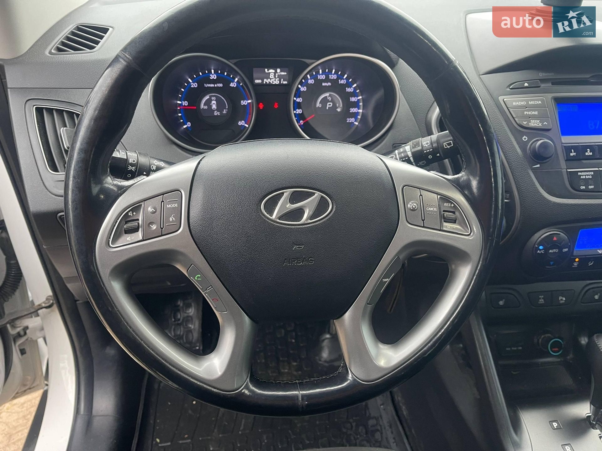 Hyundai ix35 2014 VIN TMAJT81VDEJ561202 фото оголошення 8 з 10