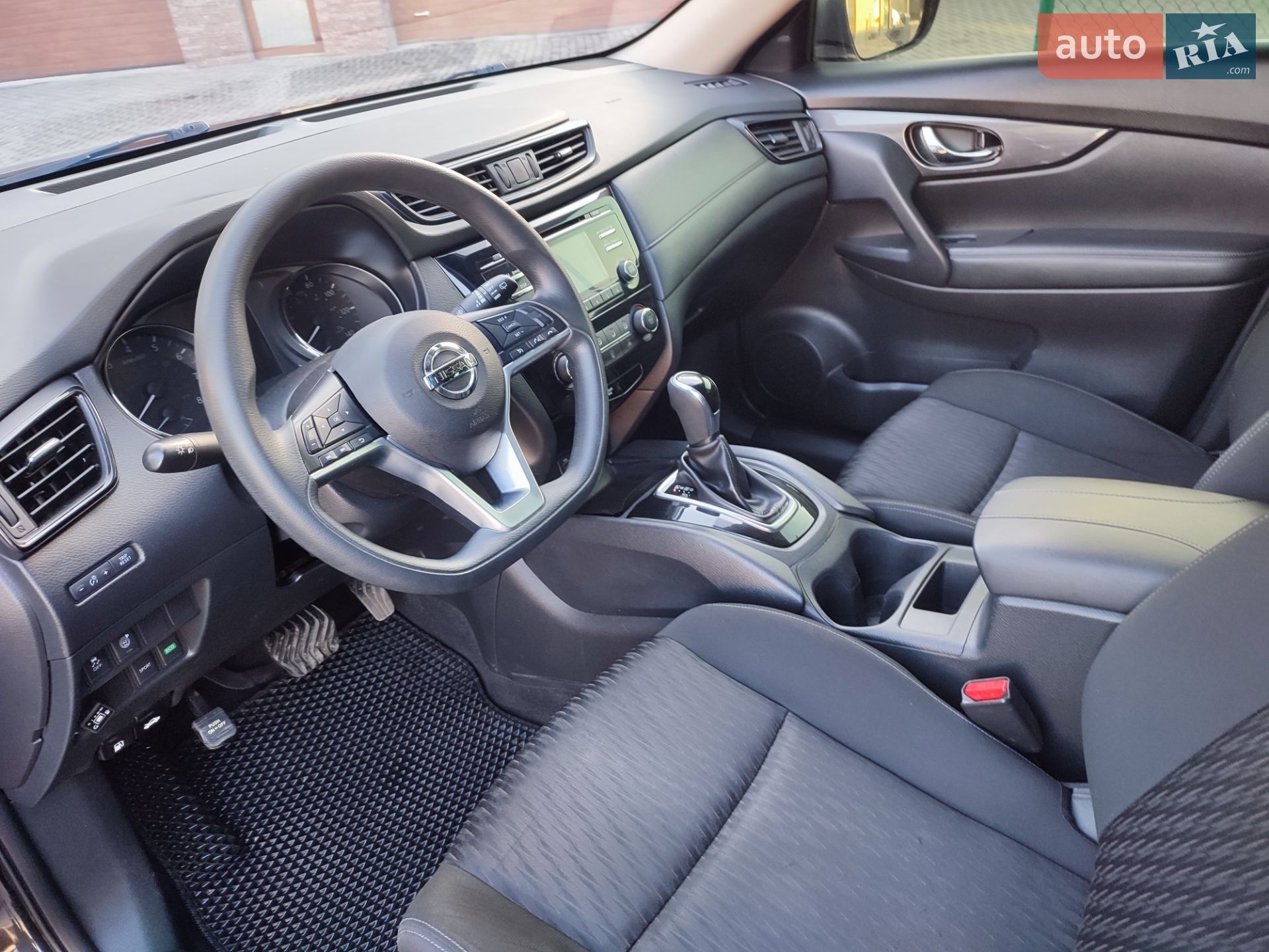 Nissan Rogue 2017 VIN KNMAT2MT8HP571217 фото оголошення 4 з 33