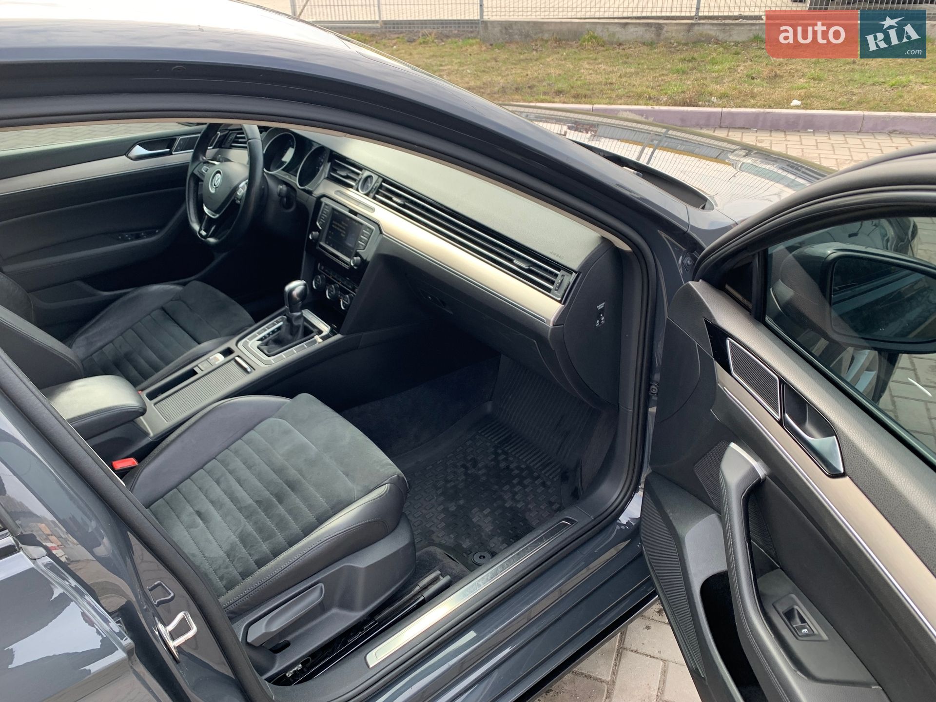 Volkswagen Passat 2016 VIN WVWZZZ3CZHE051389 фото оголошення 9 з 17
