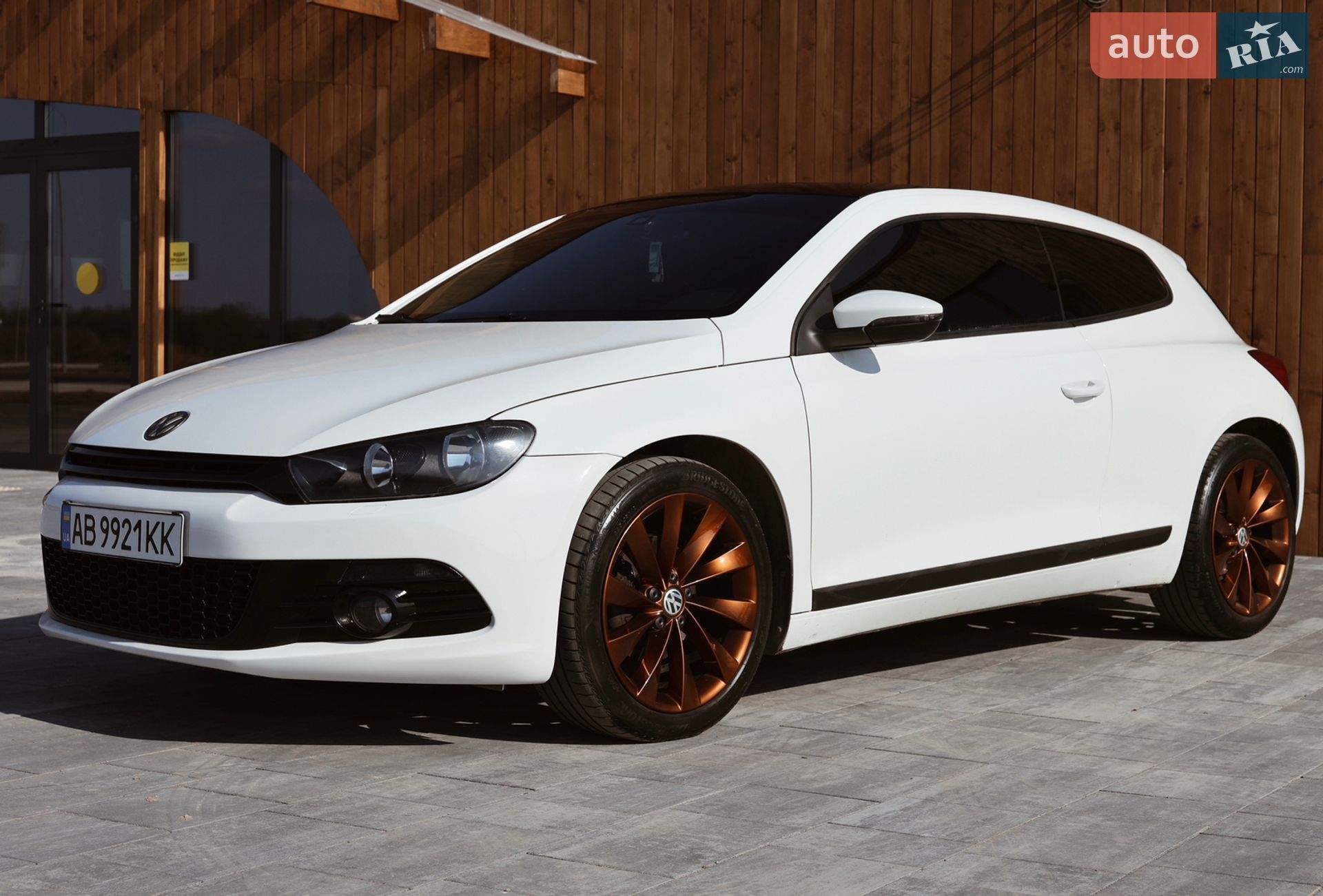 Volkswagen Scirocco 2010 VIN WVWZZZ13ZBV004050 фото оголошення 2 з 10