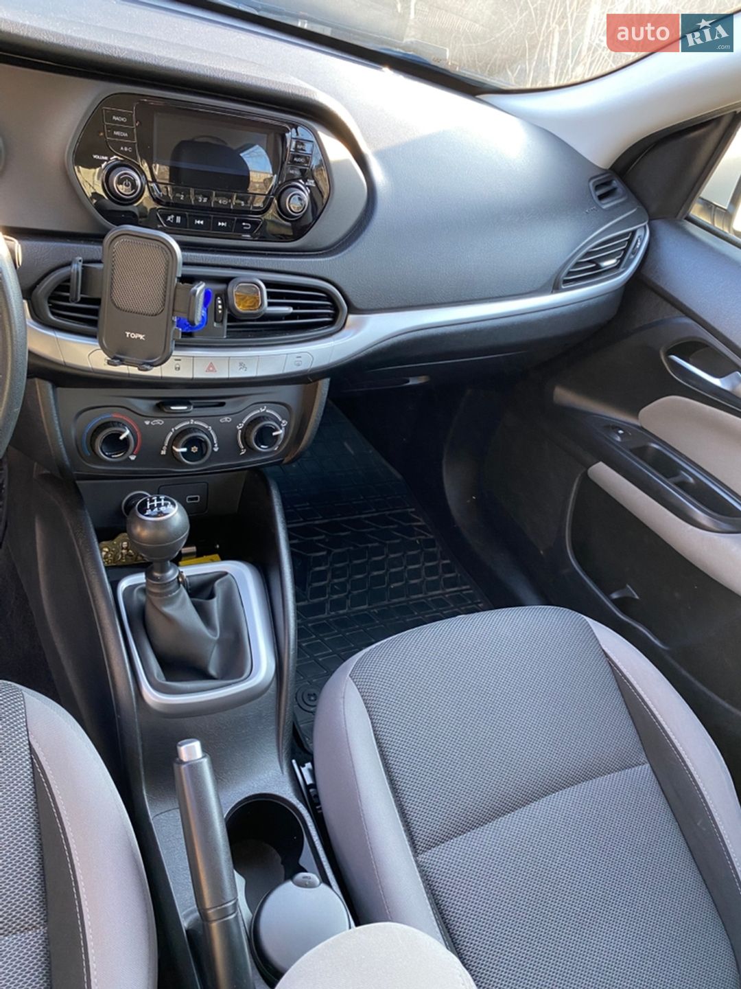 Fiat Tipo 2019 VIN ZFA35600006P57705 фото оголошення 21 з 28