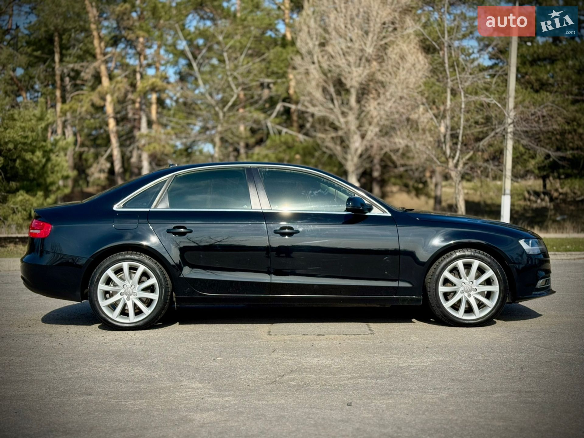 Audi A4 2014 VIN WAUAFAFL2EN039738 фото оголошення 11 з 35
