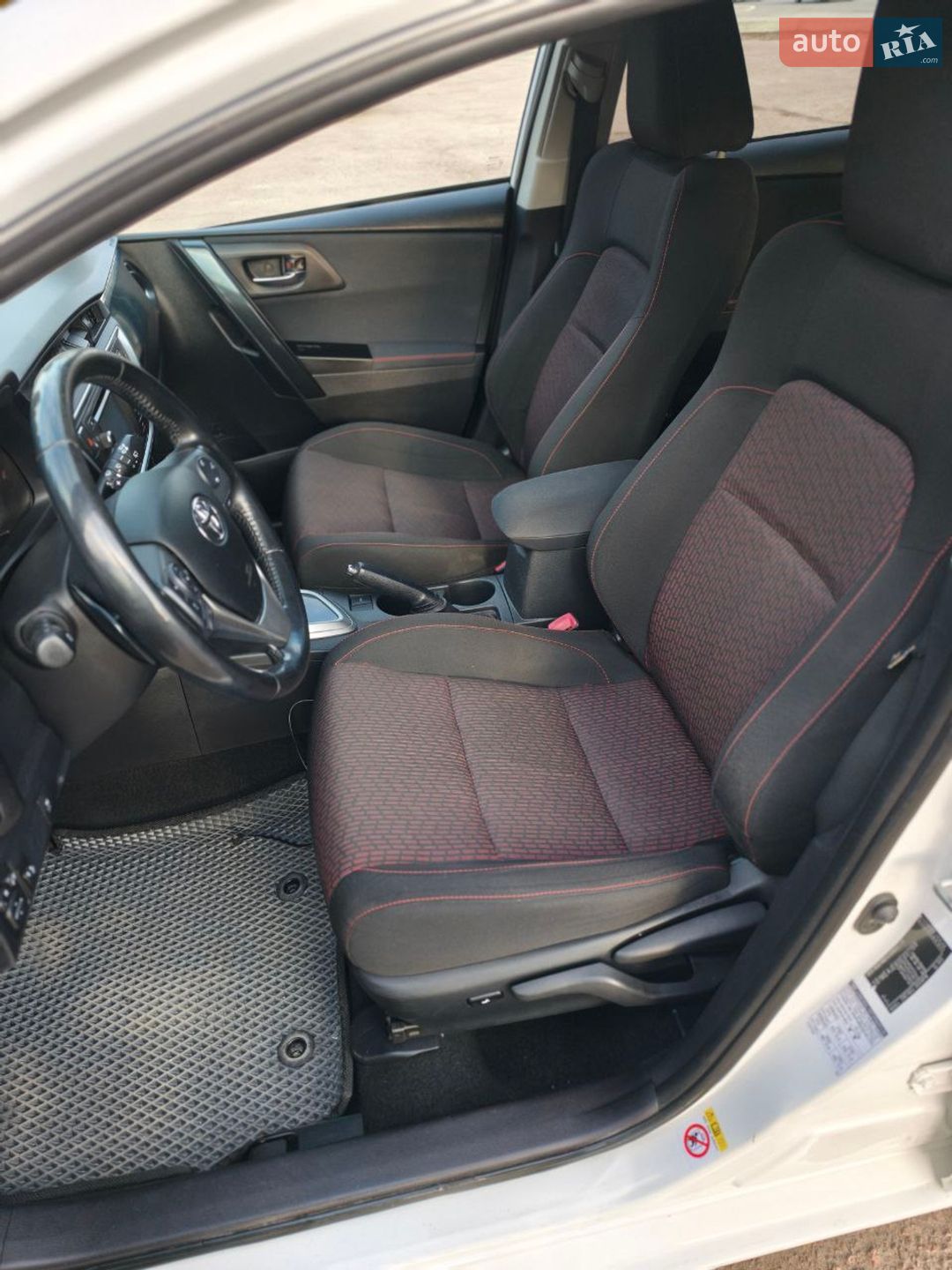 Toyota Auris 2013 VIN SB1ME4JE60E037159 фото оголошення 18 з 23