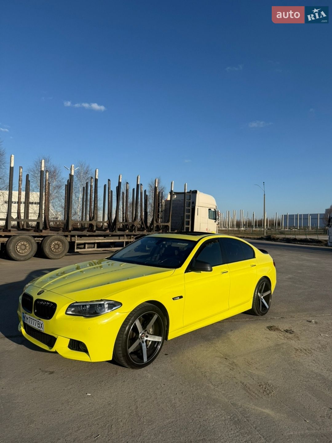BMW 5 Series 2012 VIN WBAFU7C54DDU68503 фото оголошення 4 з 13