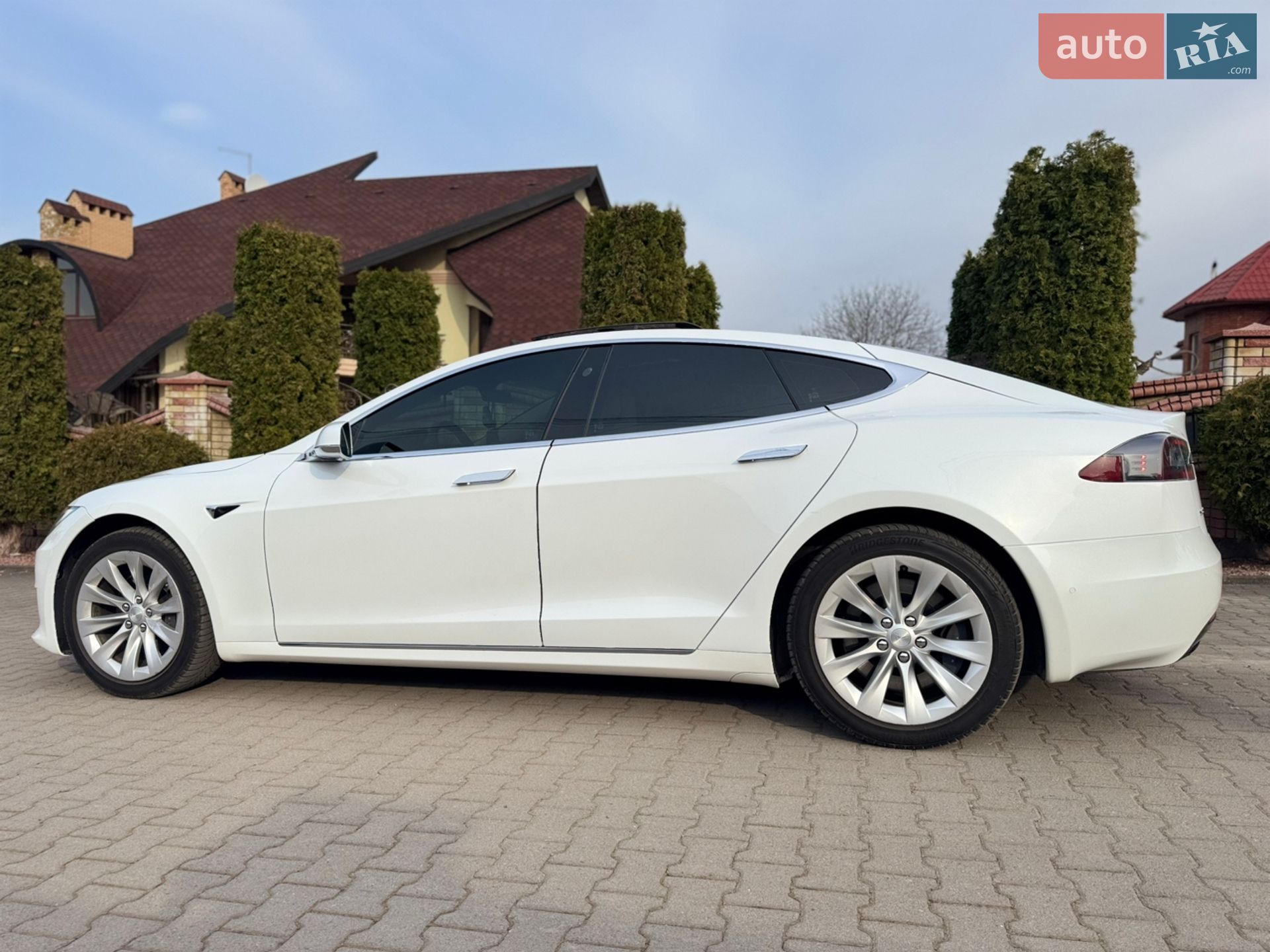 Tesla Model S 2018 VIN 5YJSA1E25JF263352 фото оголошення 18 з 25