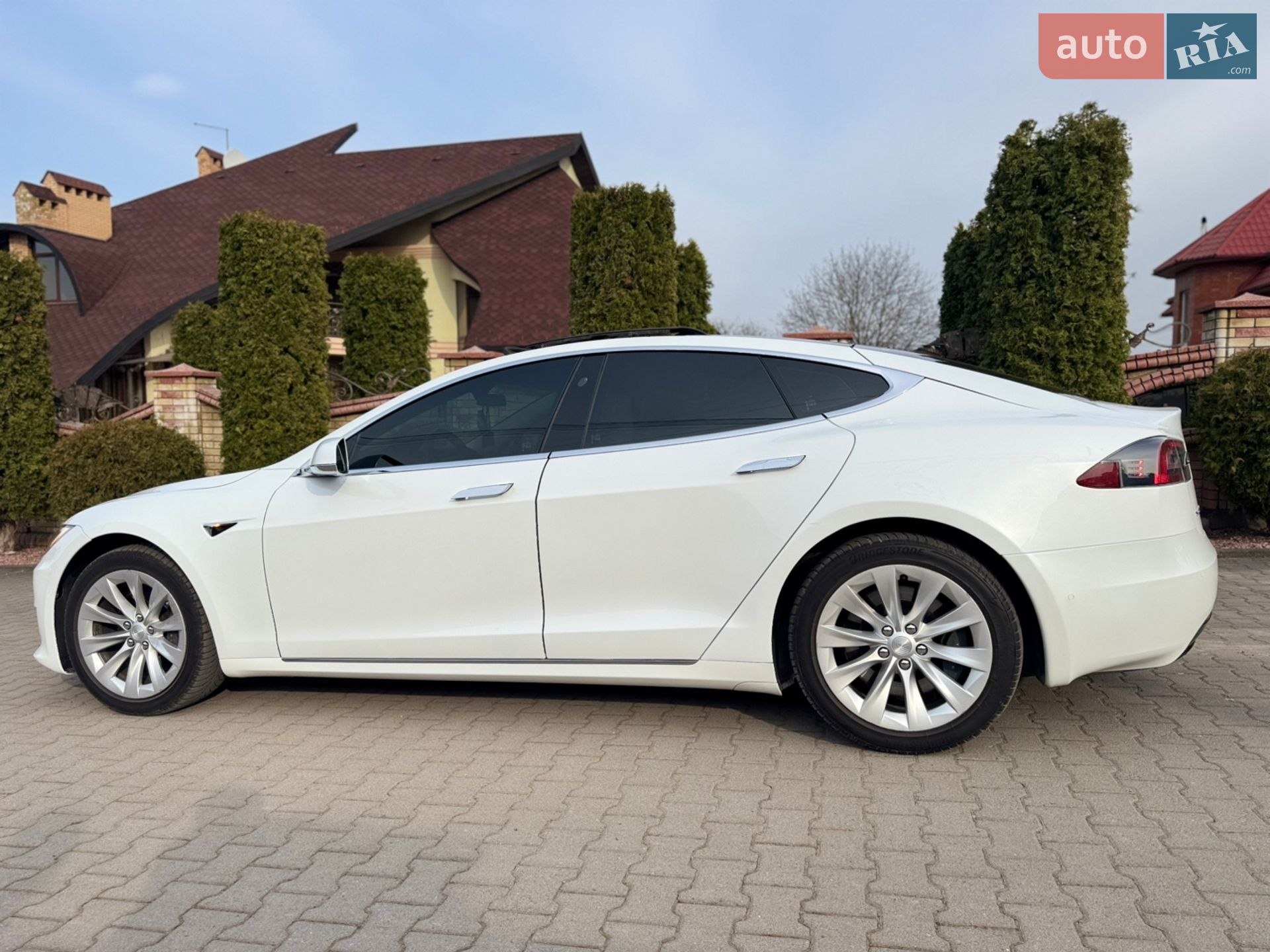Tesla Model S 2018 VIN 5YJSA1E25JF263352 фото оголошення 22 з 25