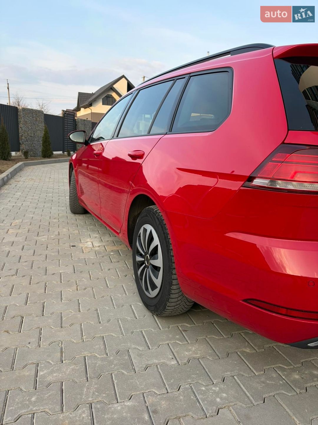 Volkswagen Golf 2019 VIN WVWZZZAUZKP569957 фото оголошення 12 з 37