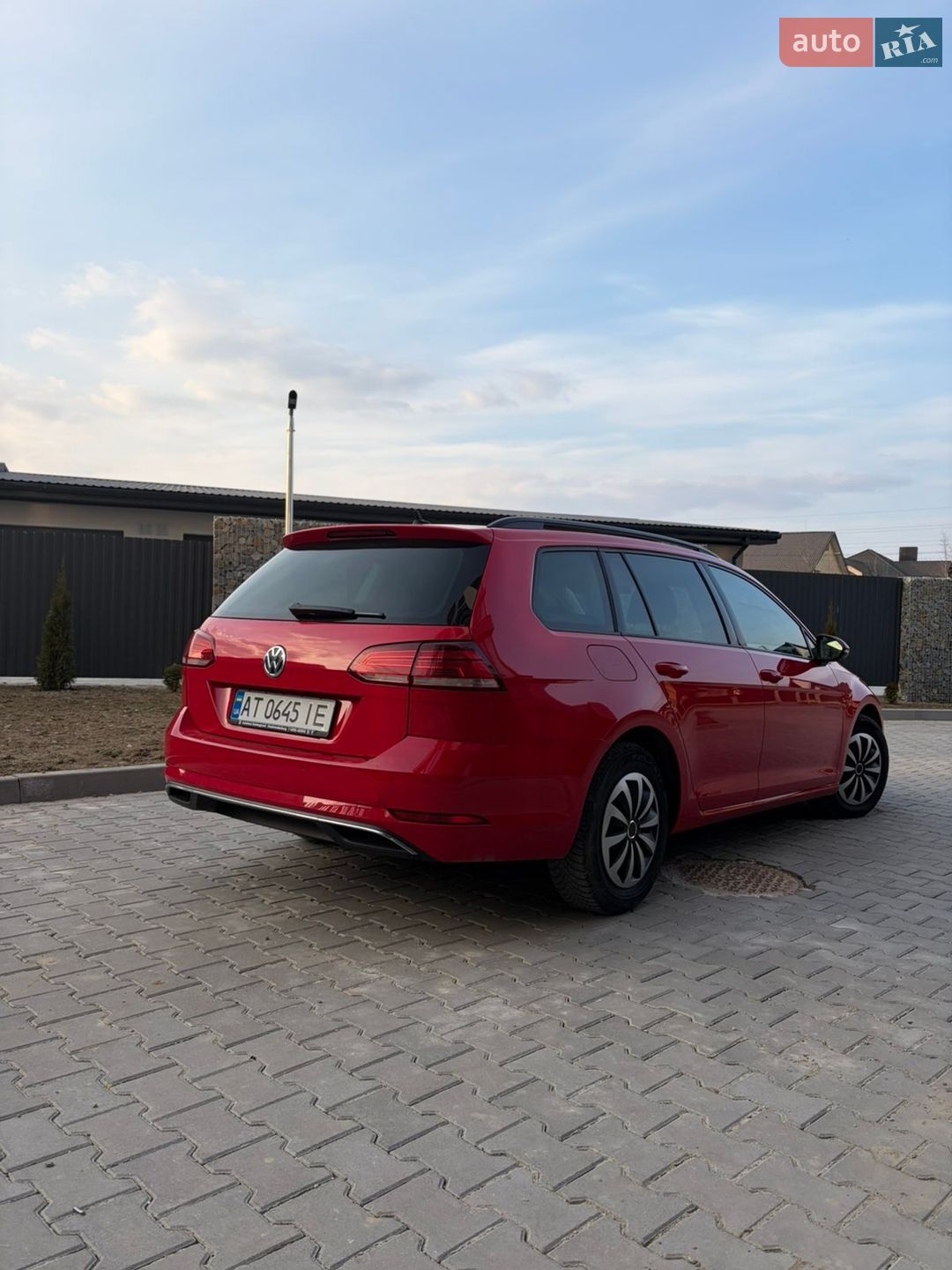 Volkswagen Golf 2019 VIN WVWZZZAUZKP569957 фото оголошення 13 з 37
