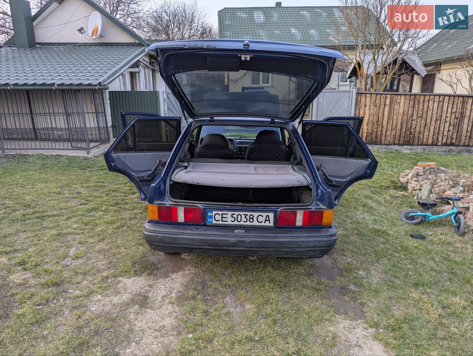 Ford Escort 1988 VIN WF0AXXGCAAJB58292 фото оголошення 9 з 66