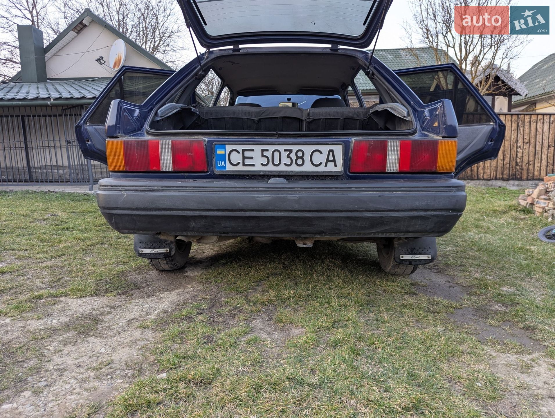 Ford Escort 1988 VIN WF0AXXGCAAJB58292 фото оголошення 18 з 66