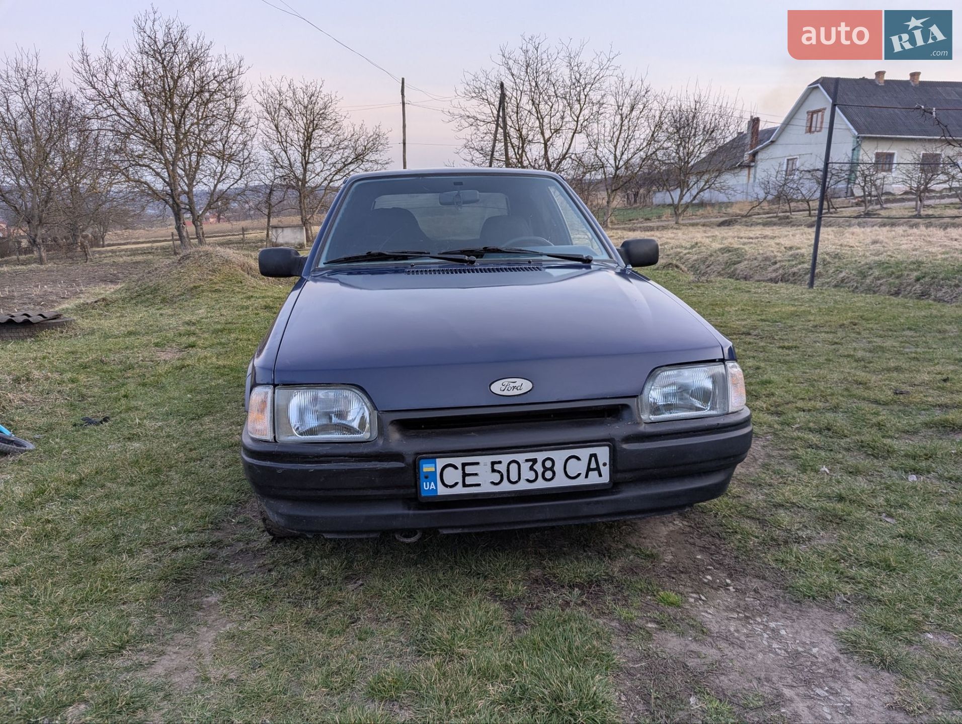 Ford Escort 1988 VIN WF0AXXGCAAJB58292 фото оголошення 35 з 66