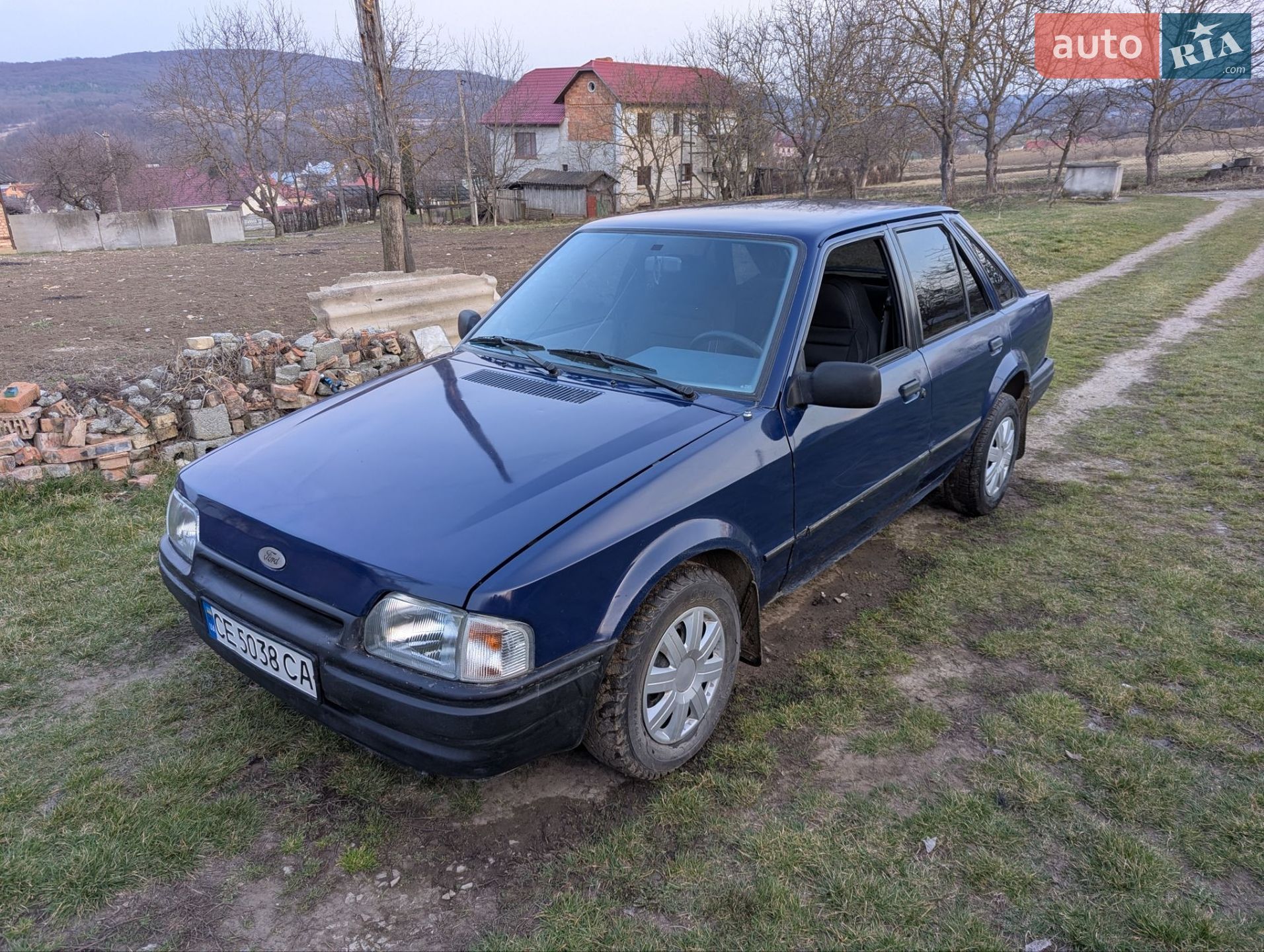 Ford Escort 1988 VIN WF0AXXGCAAJB58292 фото оголошення 41 з 66