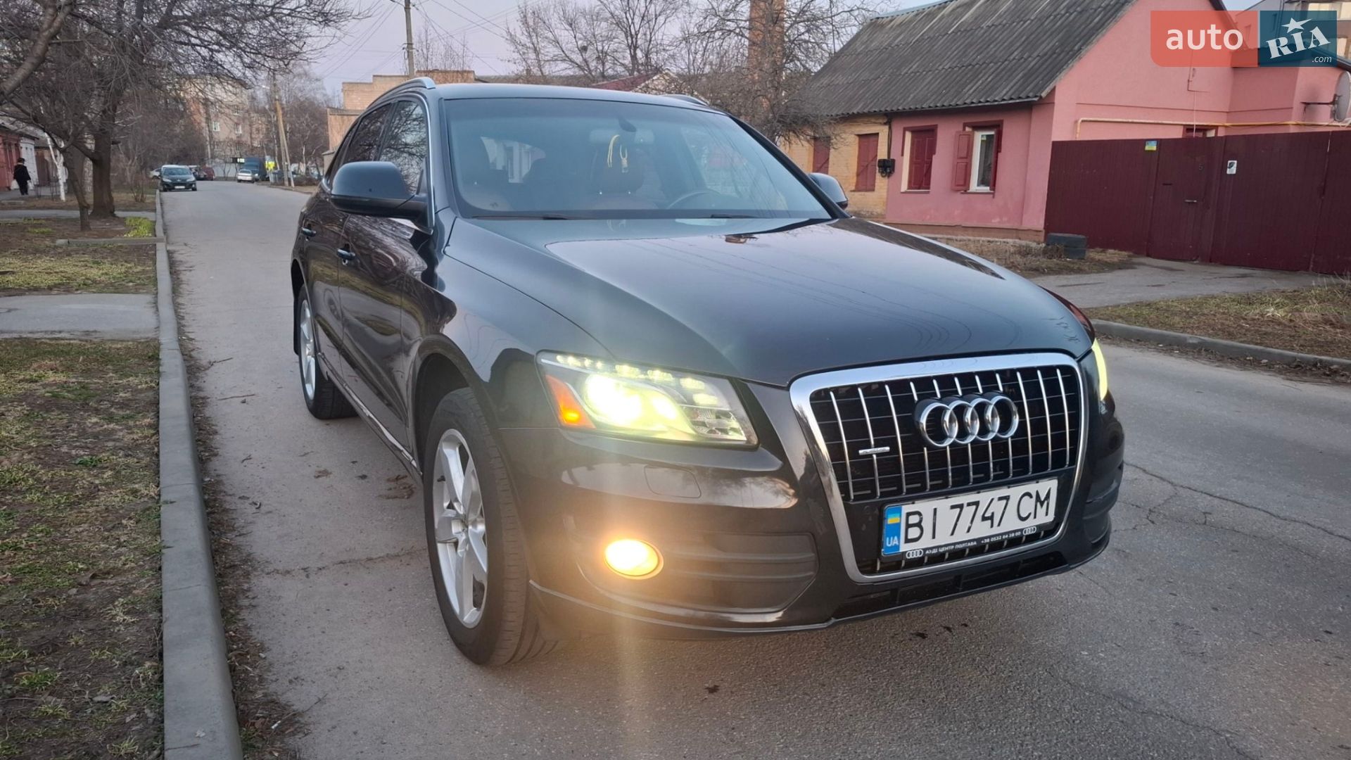 Audi Q5 2012 VIN WA1LFAFP3CA112130 фото оголошення 2 з 11