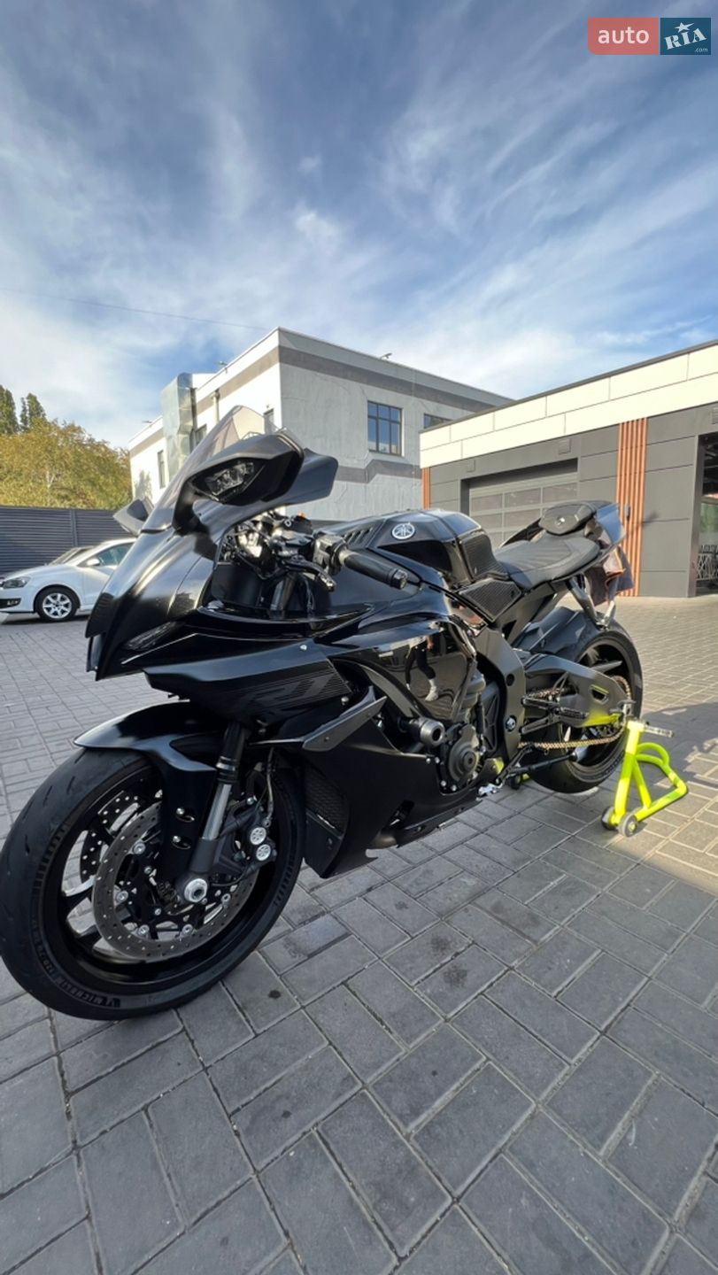 Yamaha R1 2021 VIN JYARN66YXMA000639 фото оголошення 2 з 29